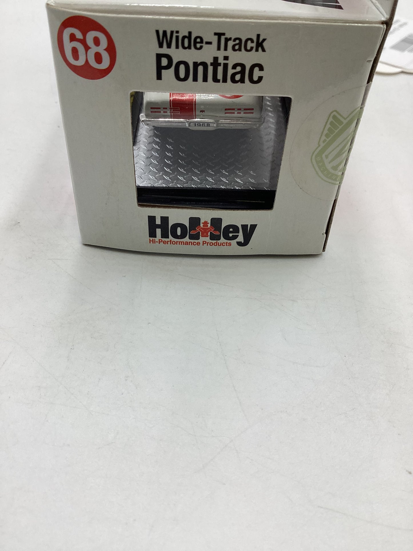 M2 Machines OReilly Exclusive Holley 1968 Pontiac Firebird 400 H.O. White S91