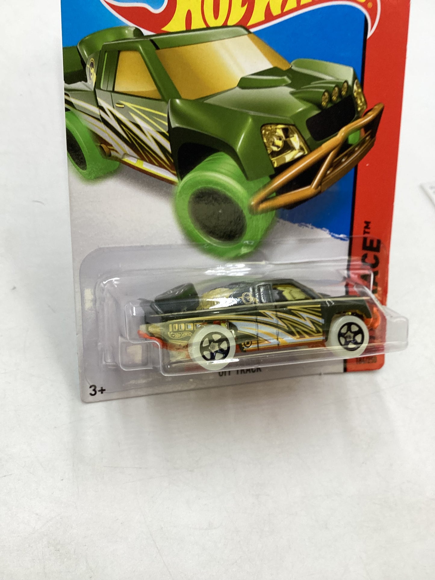 2014 Hot Wheels Treasure Hunt #184 Off Track Green 277R