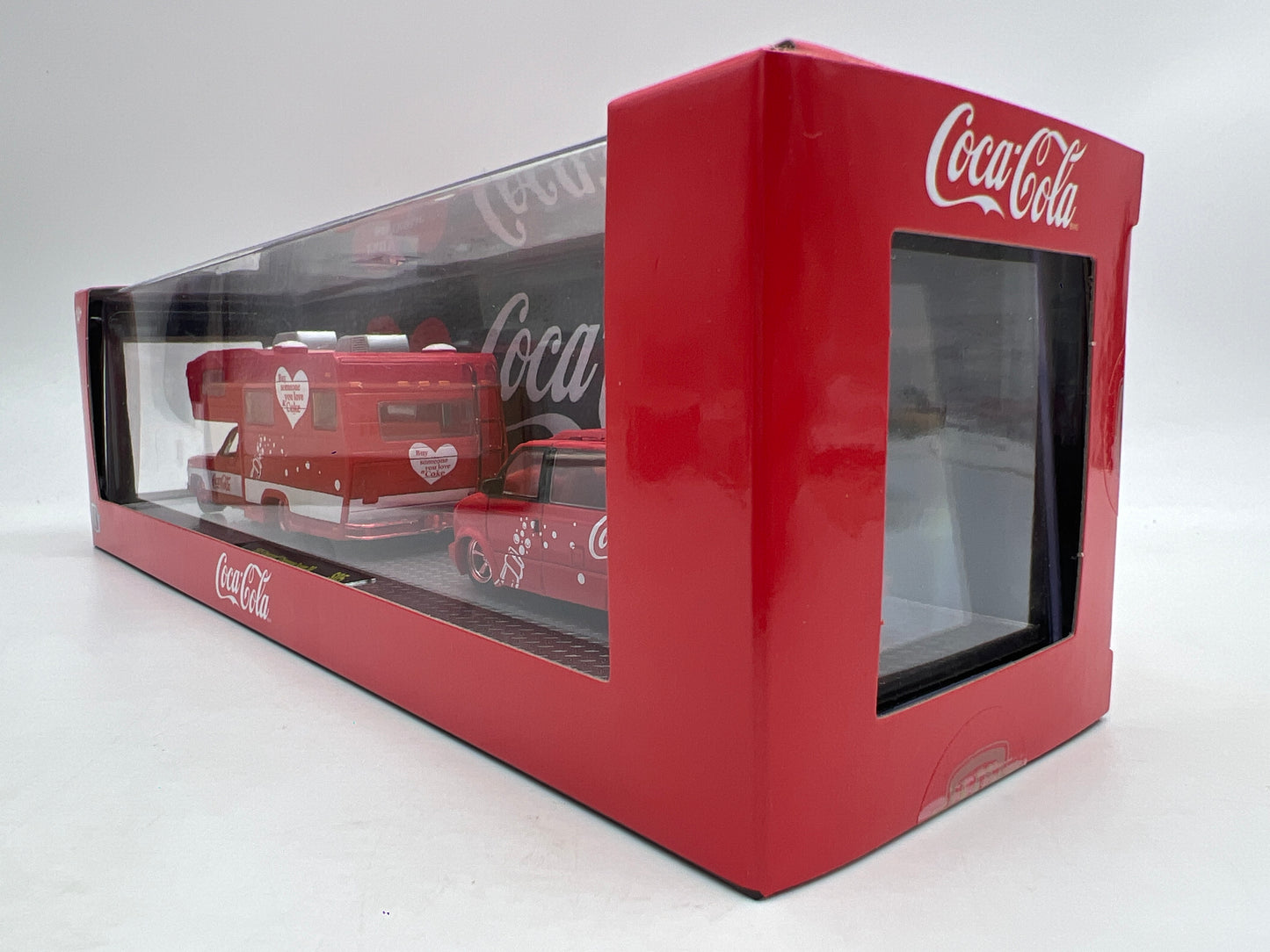 M2 Machines Haulers S05 CHASE Coca Cola 1975 Chevrolet Cheyenne Super 30 & 1995 GMC Safari Van