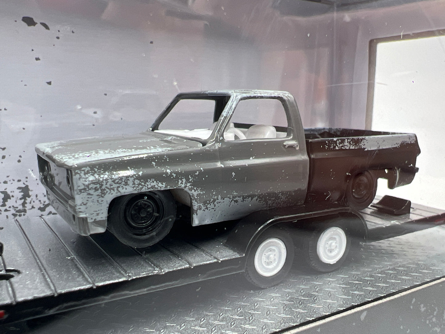 M2 Machines Auto Haulers R92 1973 GMC Sierra 3500 & 1973 Chevrolet Cheyenne Super 10