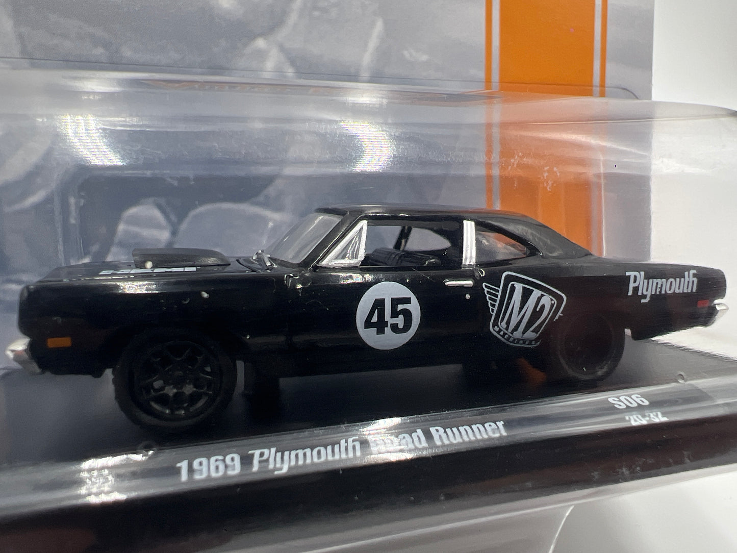M2 Machines Auto Drivers Auto-Mods 1969 Plymouth Road Runner Black S06 190F