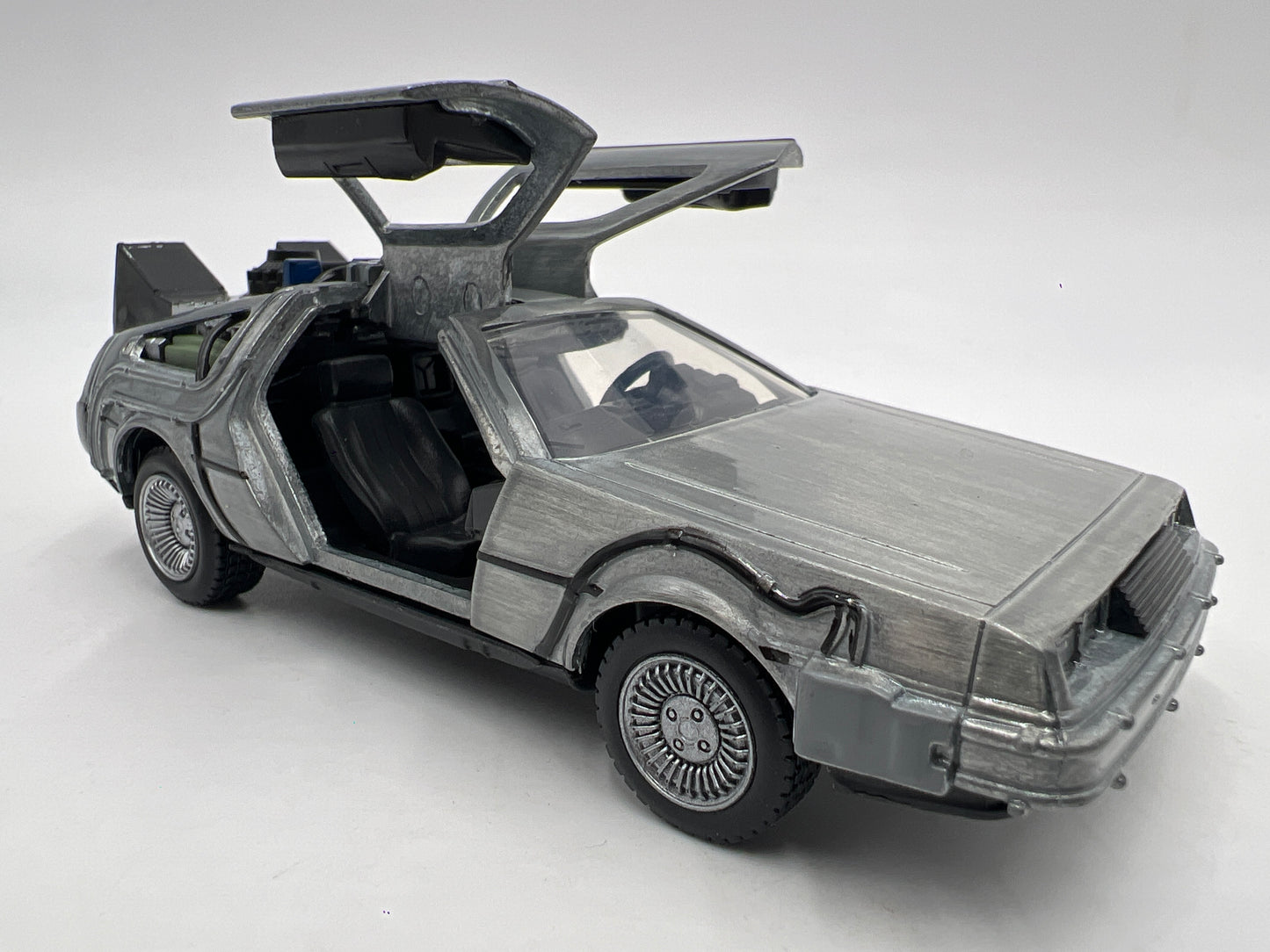 Jada 1/32 Scale Back To The Future Time Machine Outatime