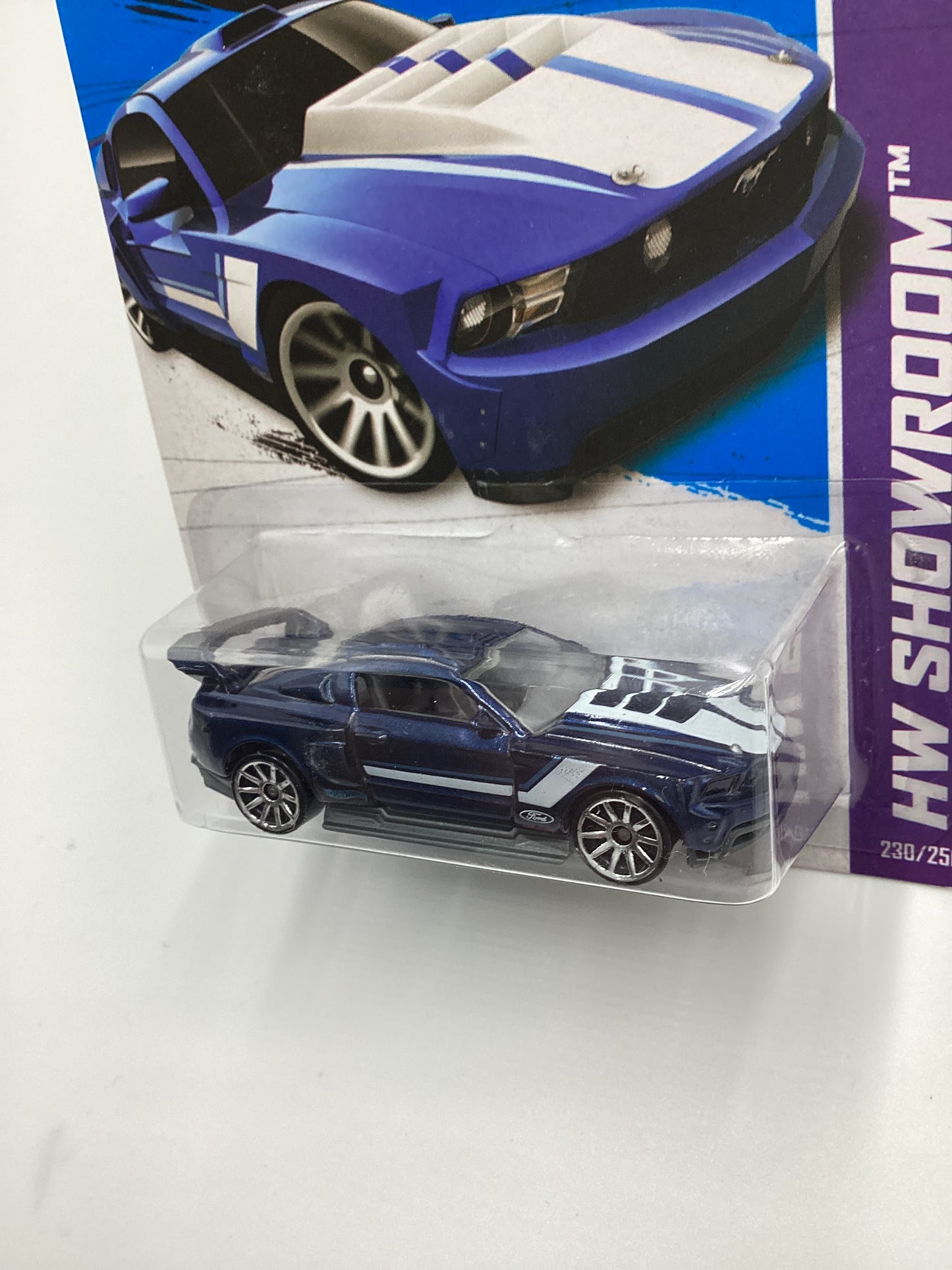 2013 Hot Wheels #230 Custom 12 Ford Mustang Blue