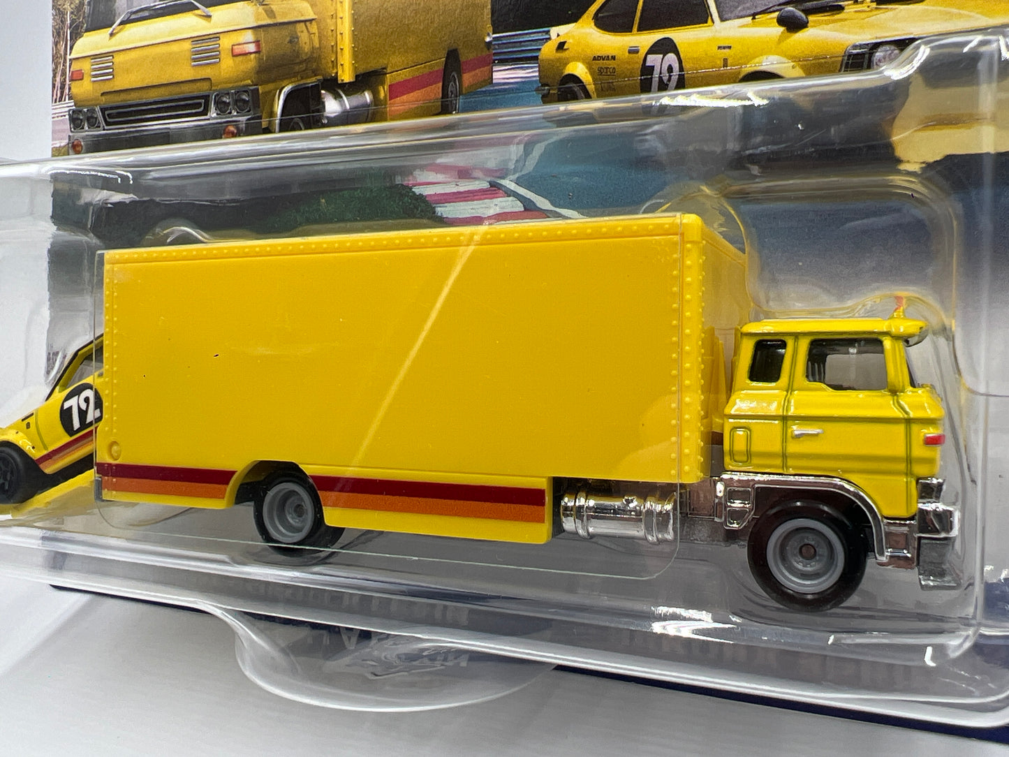 Hot Wheels Premium Team Transport #75 1972 Toyota Corolla Levin & Sakura Sprinter 282H