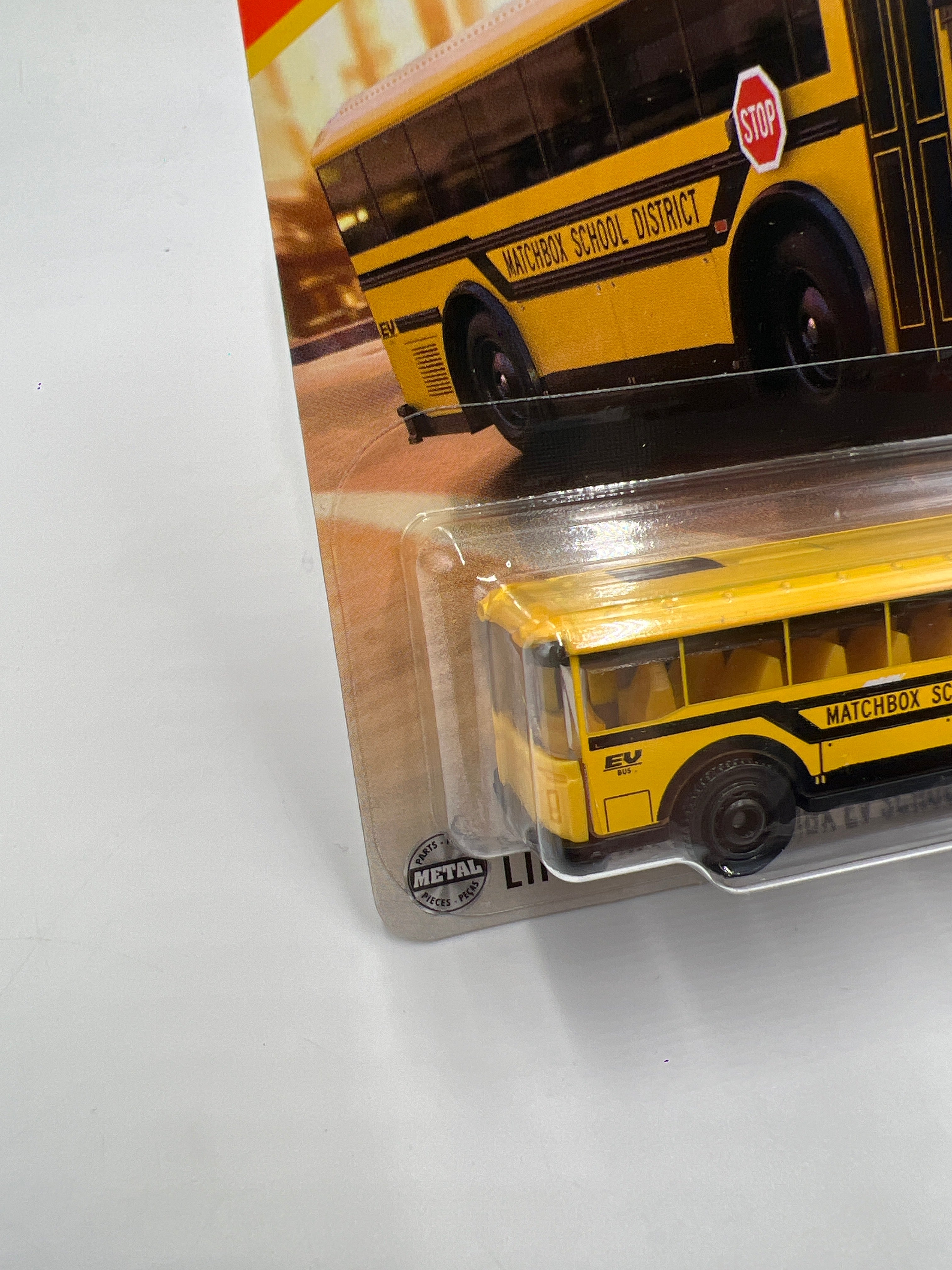 2025 Matchbox #123 MBX EV School Bus Yellow 212C – carolinasdiecast