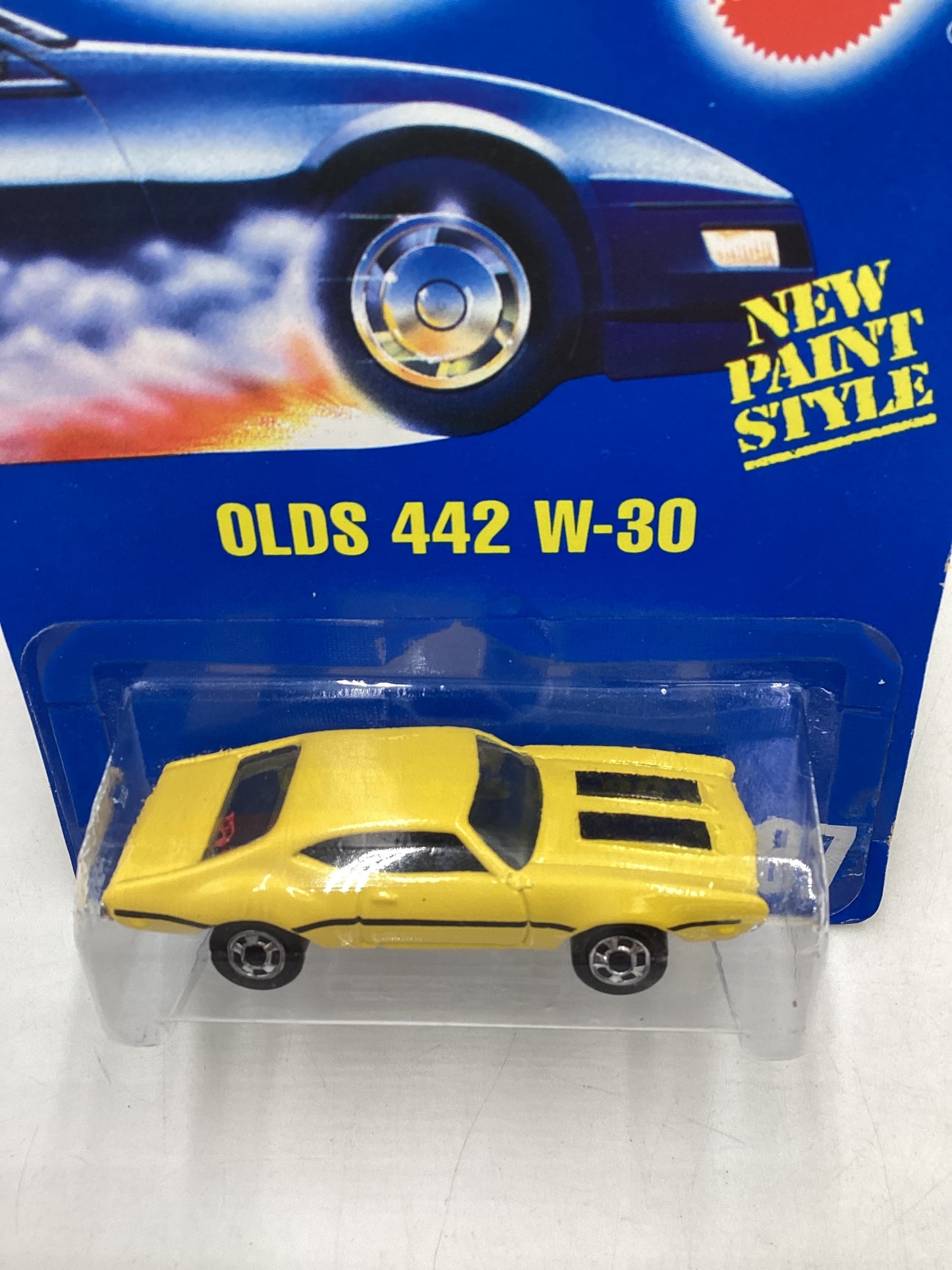 Hot Wheels Blue Card Collector No. 267 Olds 442 W-30 Yellow BW Wheels 239G