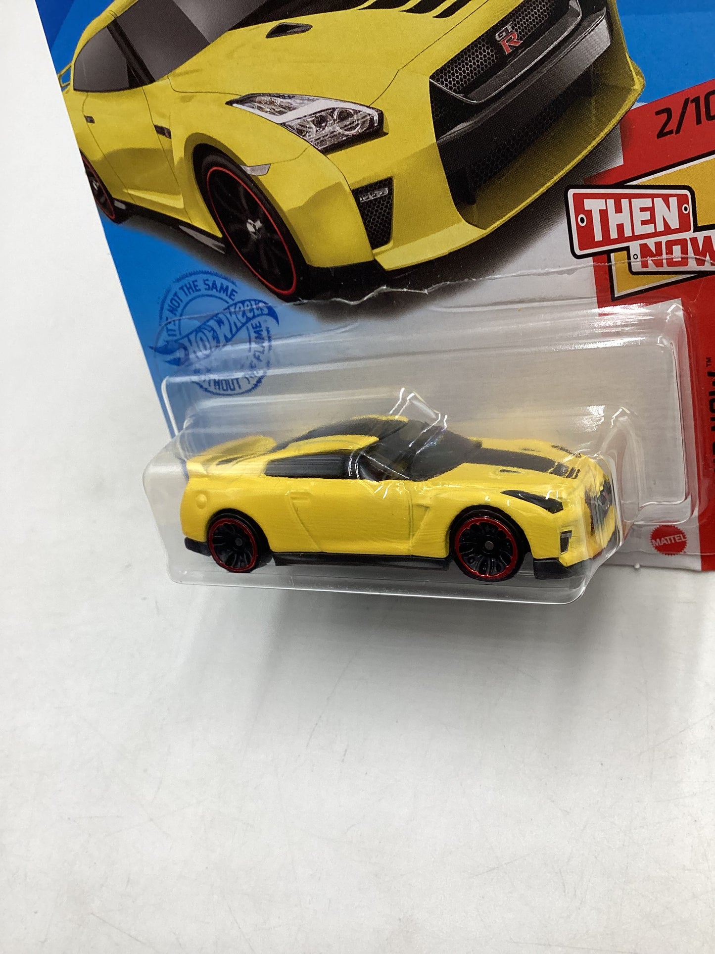 2021 Hot wheels #79 17 Nissan GT-R (R35) Yellow Intl Card 81D