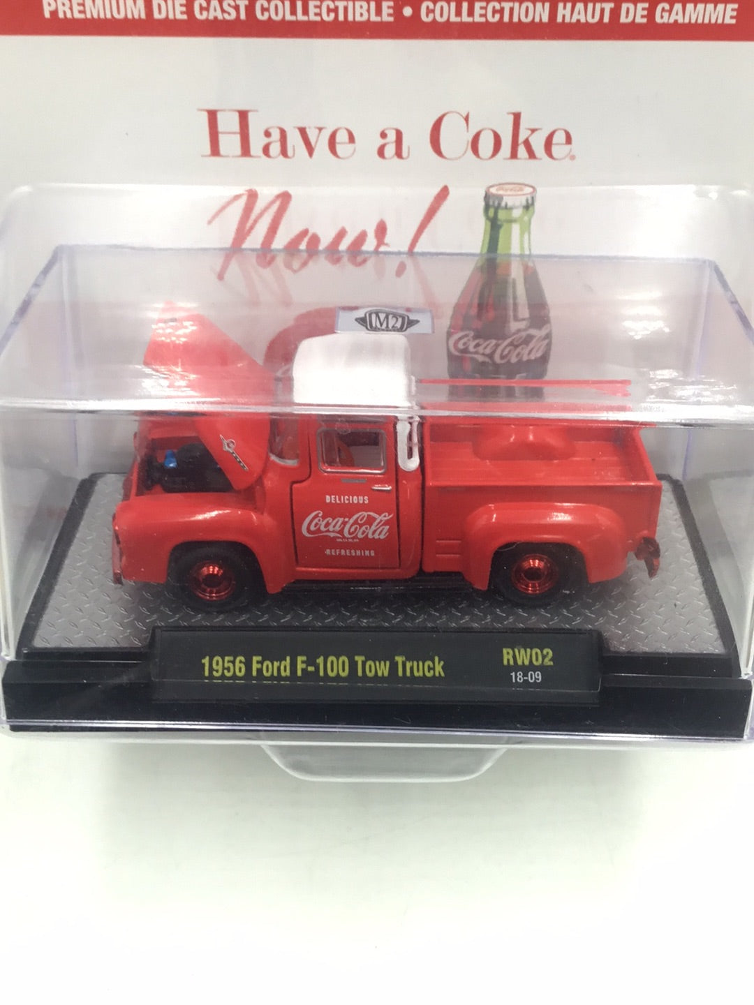 M2 Machines Coca Cola Christmas 1956 Ford F100 Tow Truck Chase RW02