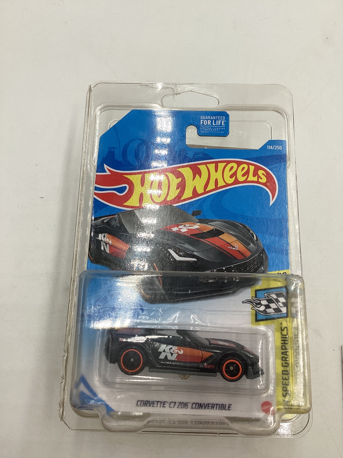 2021 Hot wheels Super treasure hunt #114 Corvette C7 Z06 convertible Black W/ Protector