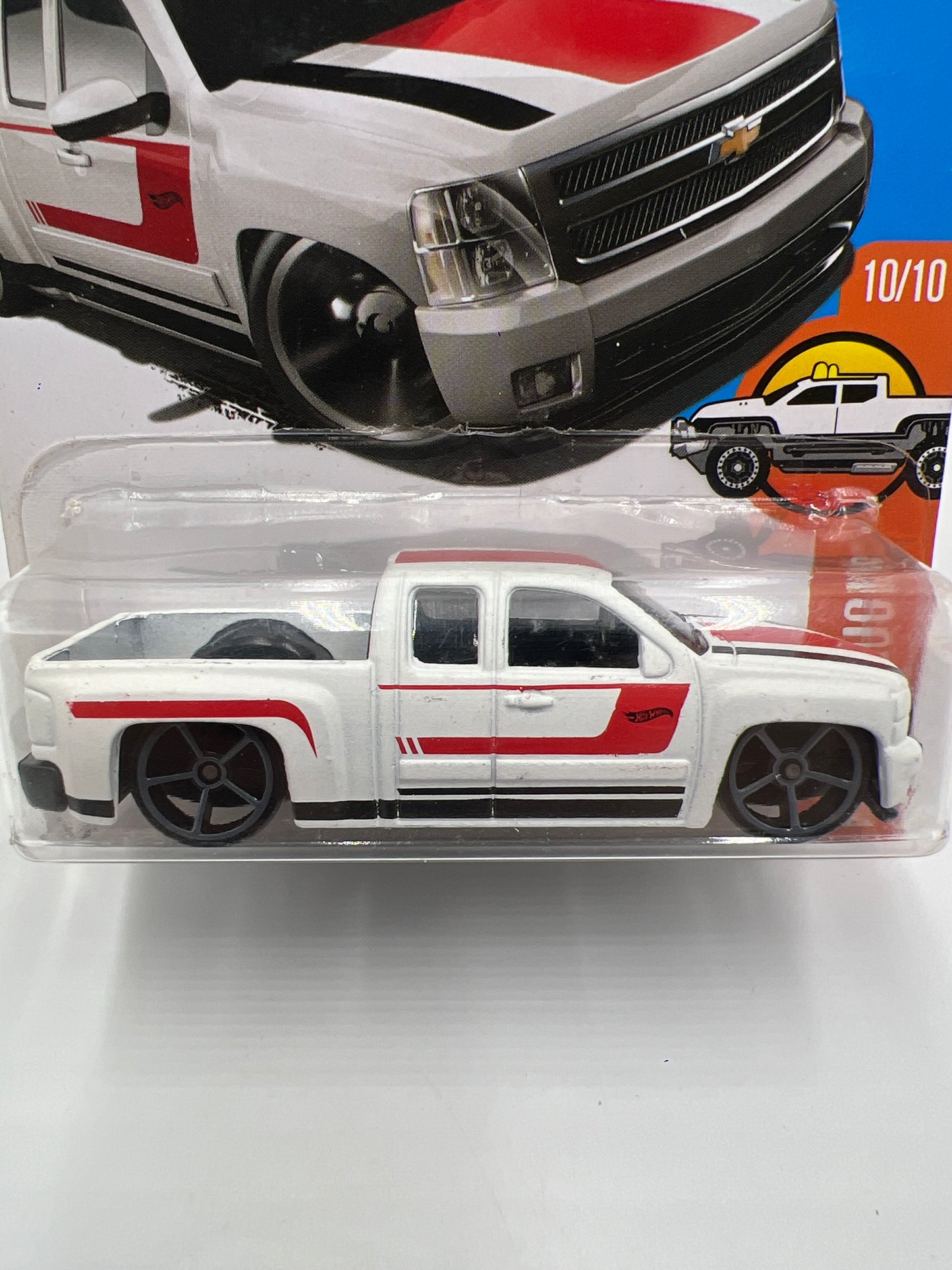2017 Hot Wheels Hot Trucks #60 Chevy Silverado White #1 15A