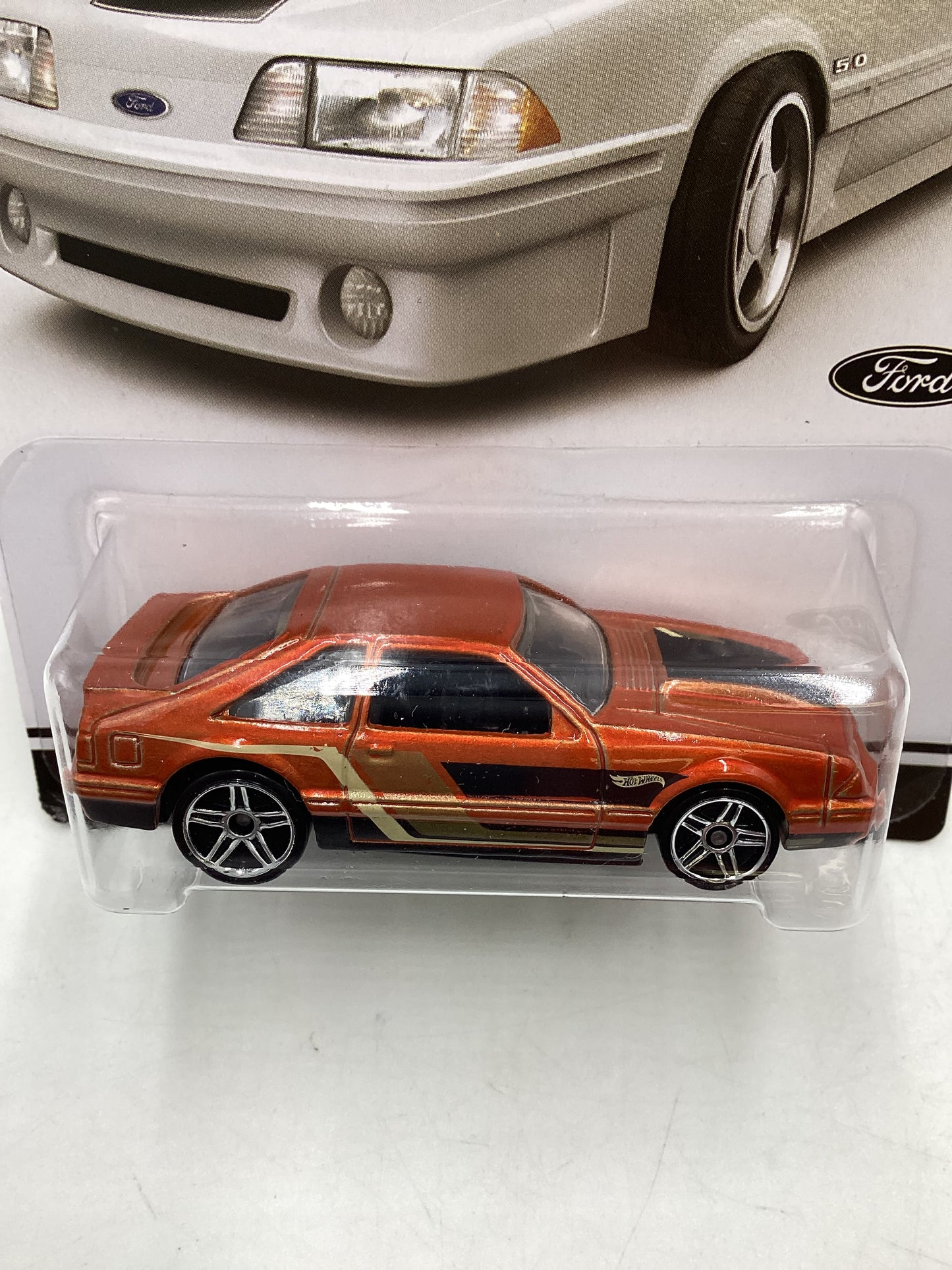 Hot Wheels 50 Years Mustang 4/8 92 Ford Mustang 155H