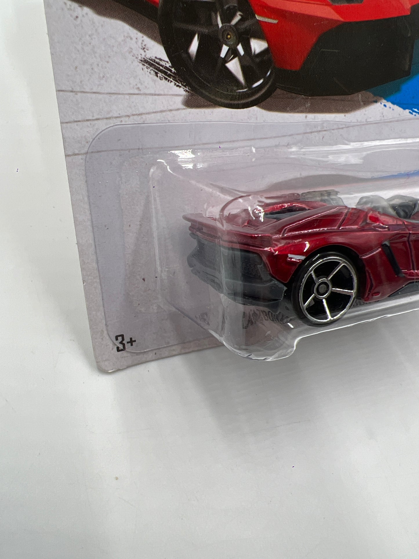 2013 Hot Wheels Showroom #180 Lamborghini Aventador J Red