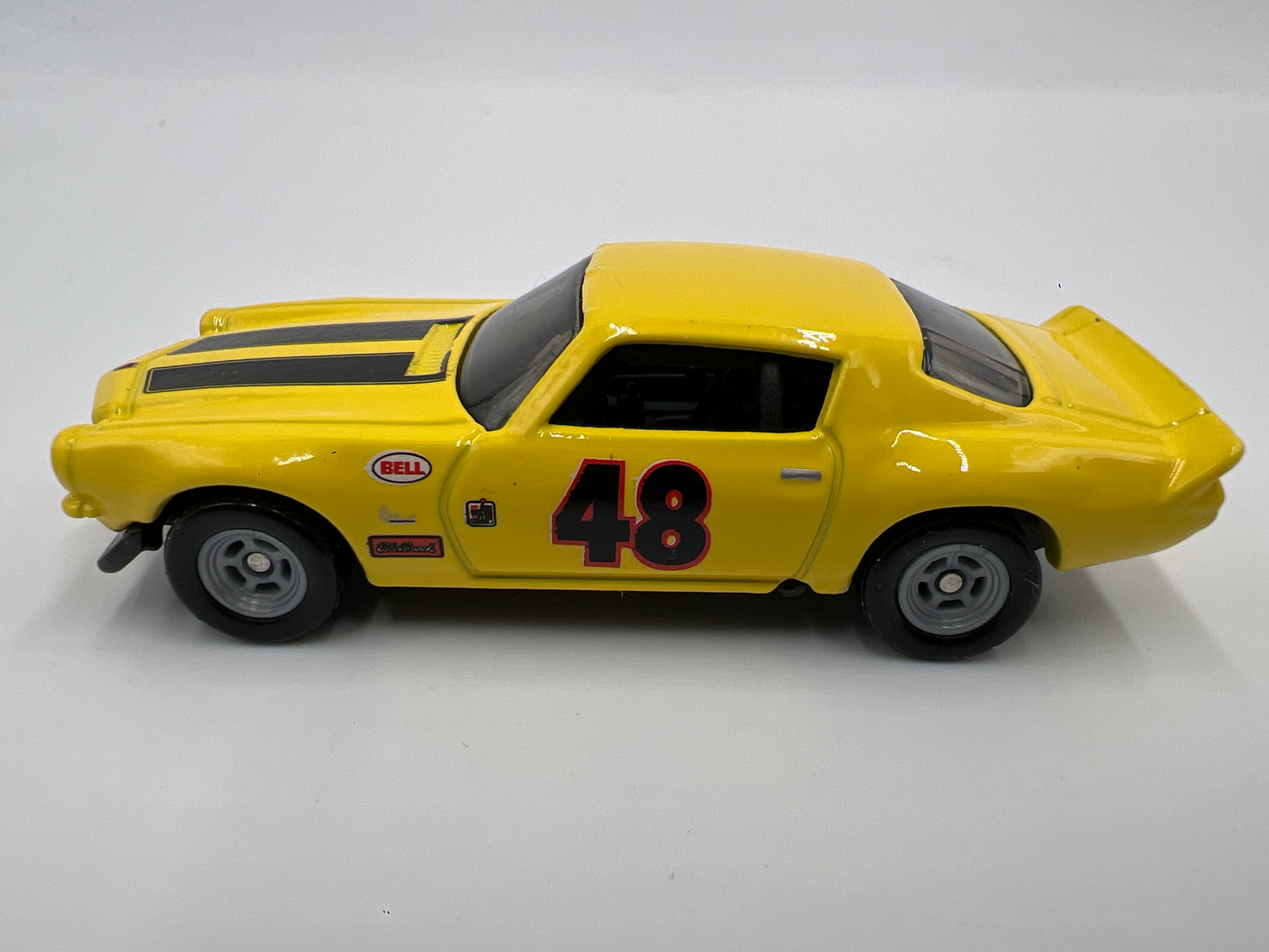 Hot Wheels 1/64 Premium Diorama Set 70 Camaro Z/28 Yellow Loose