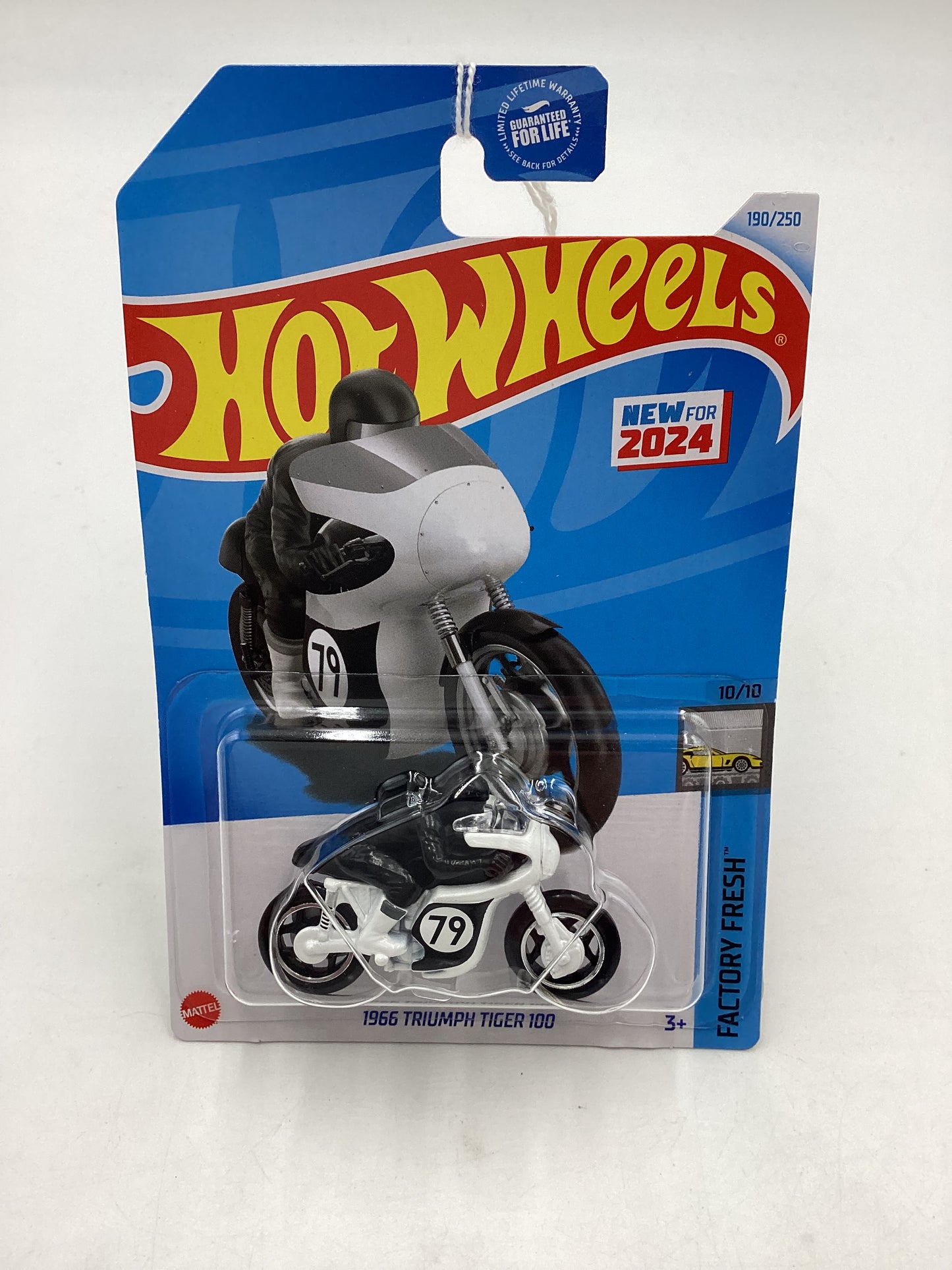 2024 Hot Wheels j case #190 1966 Triump Tiger 100 69A