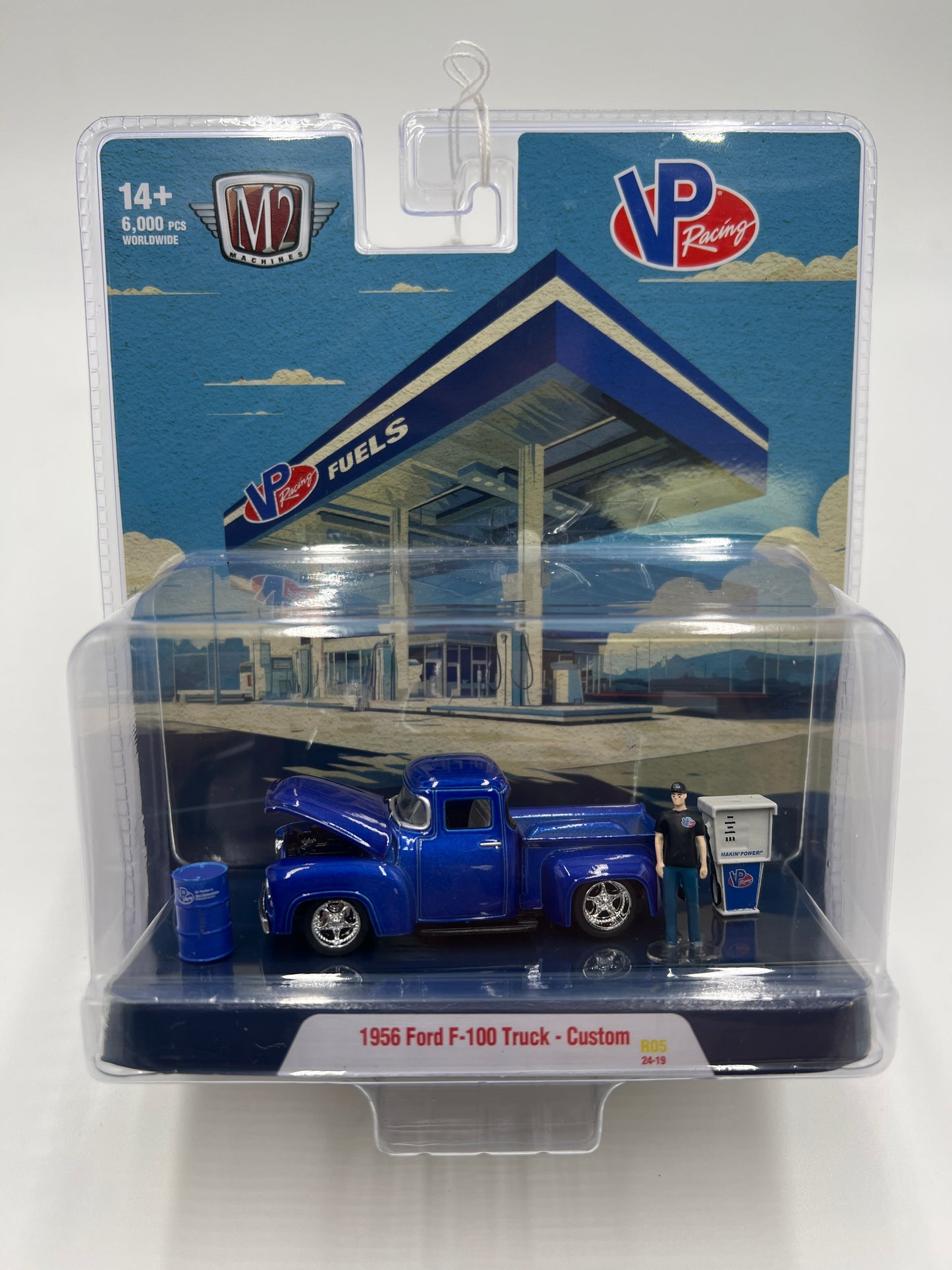 2024 M2 Machines Diorama R05 1956 Ford F-100 Truck Custom Blue