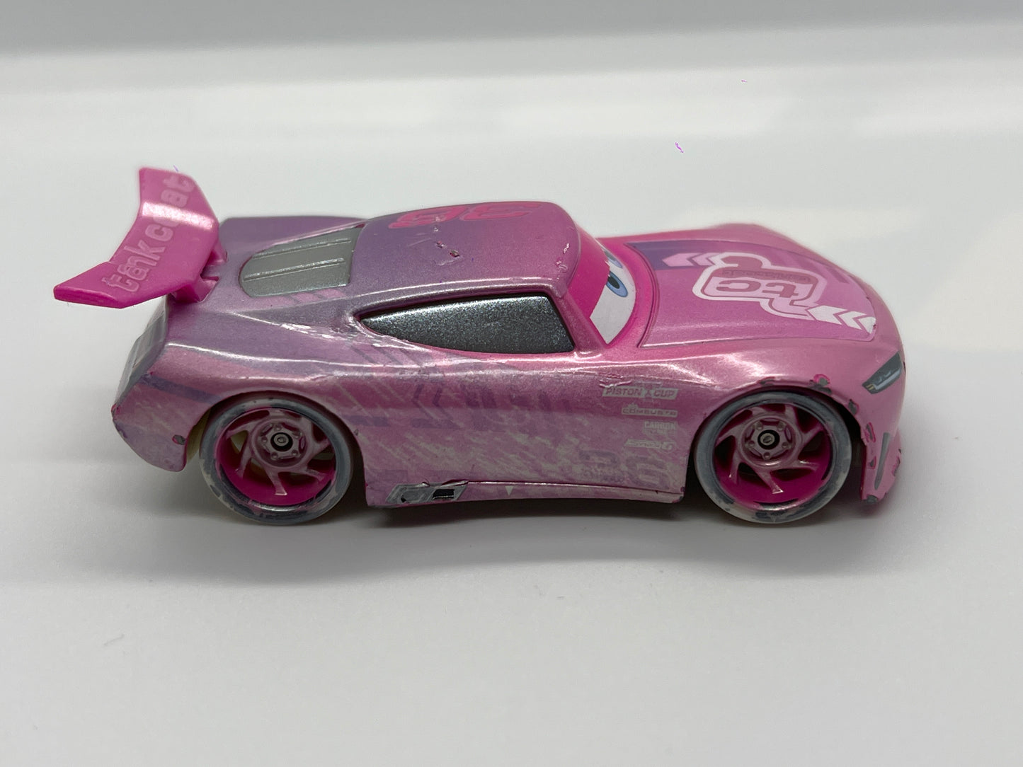 Disney Pixar Cars Fireball Beach Racers #36 Rich Mixon Tank Coat Pink Loose Chips