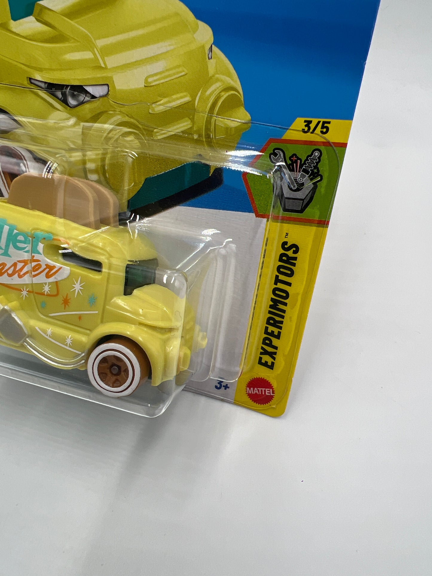 2026 Hot Wheels B Case Experimotors #39 Roller Toaster Yellow 119i