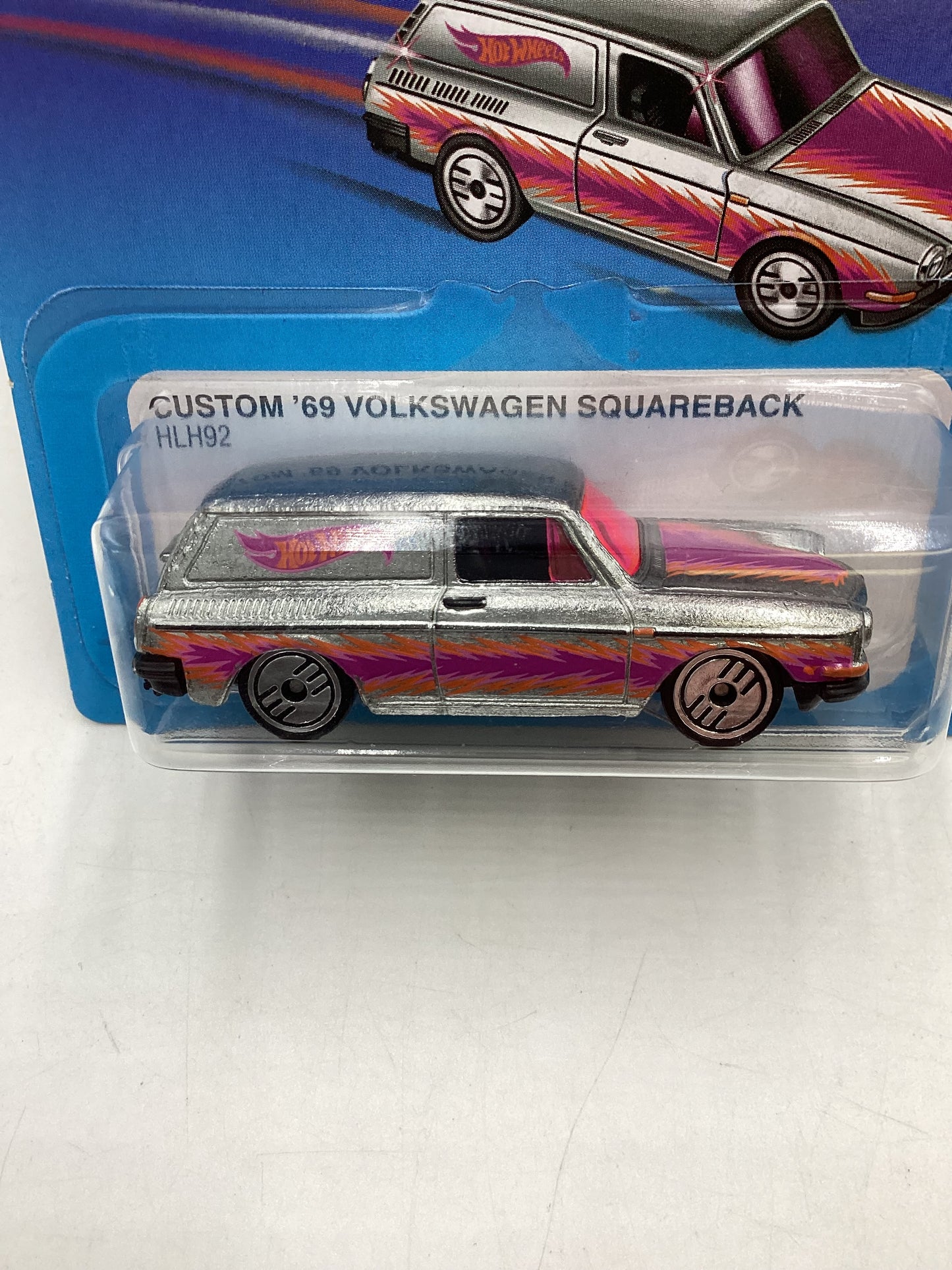 2023 Hot wheels Target Ultra Hots #6 Custom 69 Volkswagen Squareback 156G