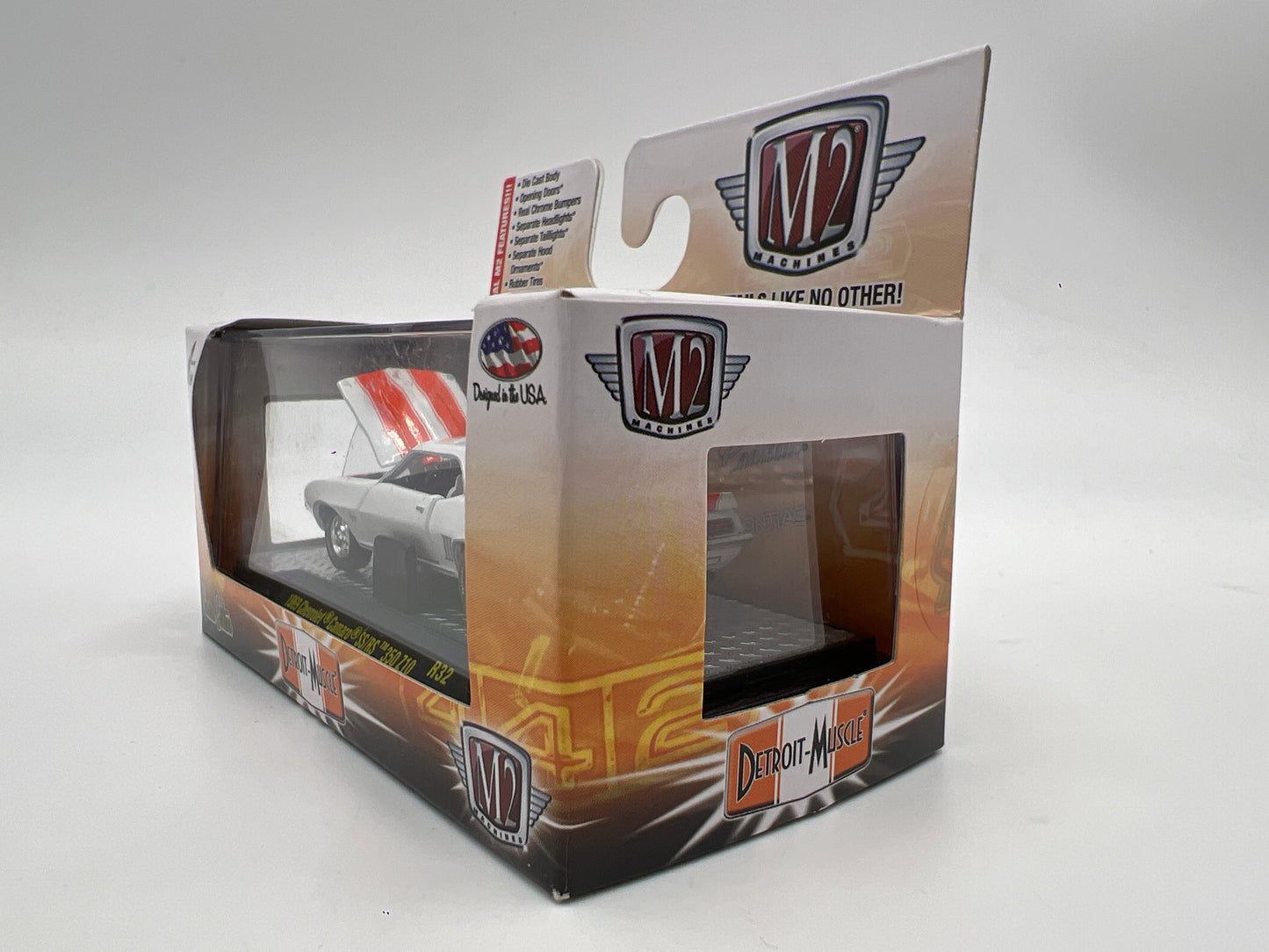 M2 Machines Detroit Muscle 1969 Chevrolet Camaro SS/RS 350 Z10 White R32