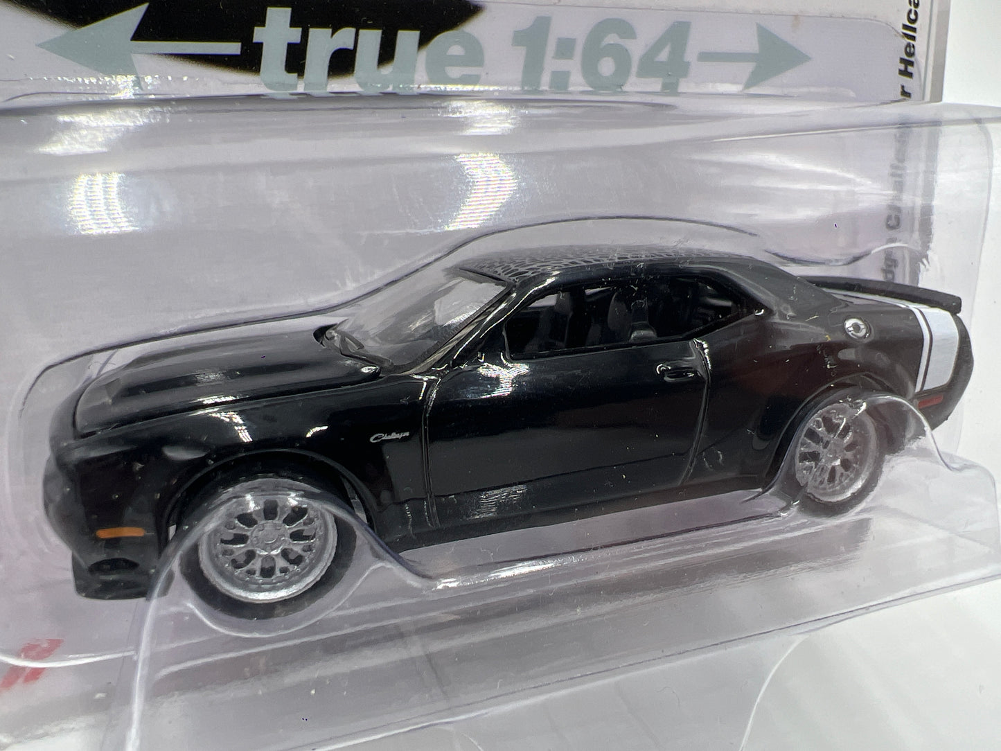 Auto World Modern Muscle #5 Release 1 Version A 2023 Dodge Challenger Hellcat Redeye Black Ghost Edition 182G