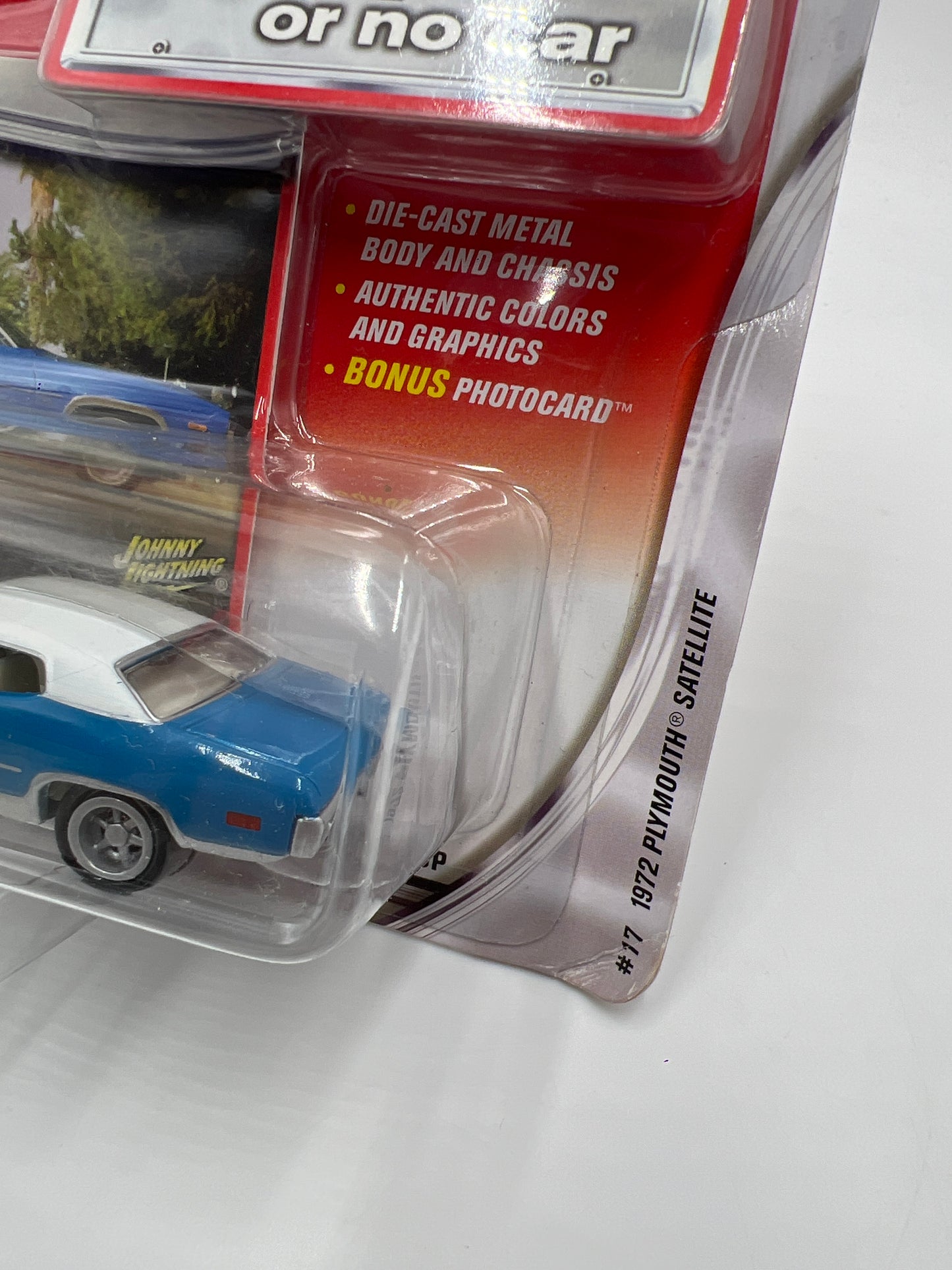 Johnny Lightning Mopar Or No Car #17 1972 Plymouth Satellite Blue 219D