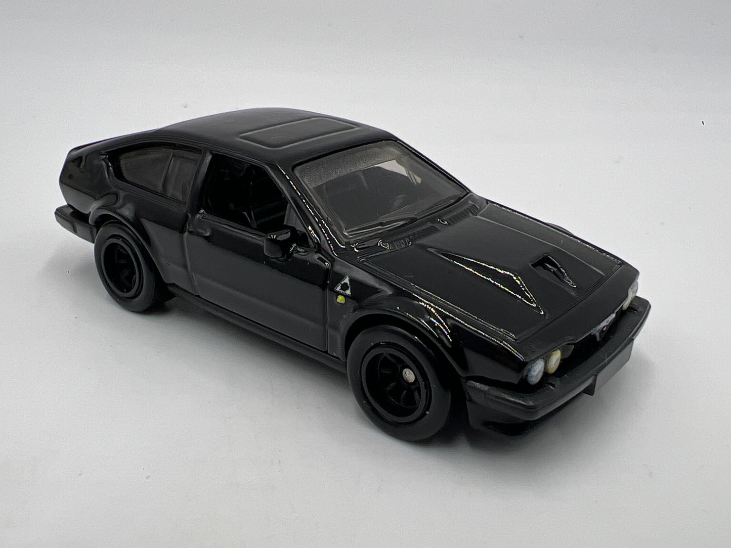 Hot Wheels Premium Car Culture CHASE World Tour #0 Alfa Romeo GTV6 3.0 Black Loose