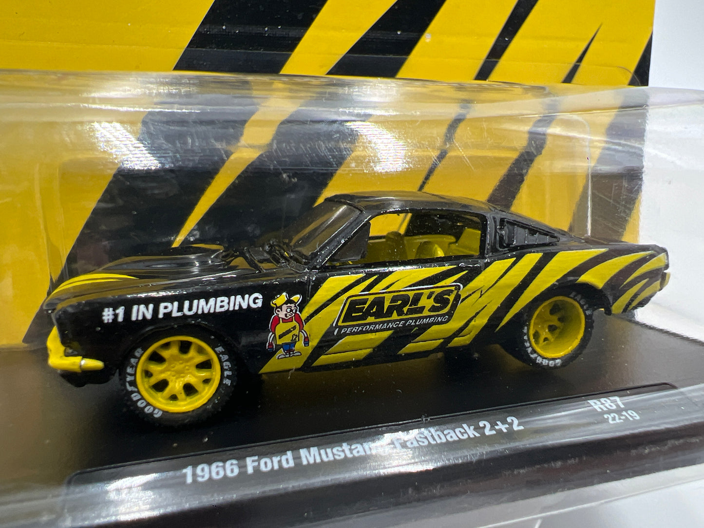 M2 Machines Auto-Drivers Earls CHASE 1966 Ford Mustang Fastback 2+2 R87