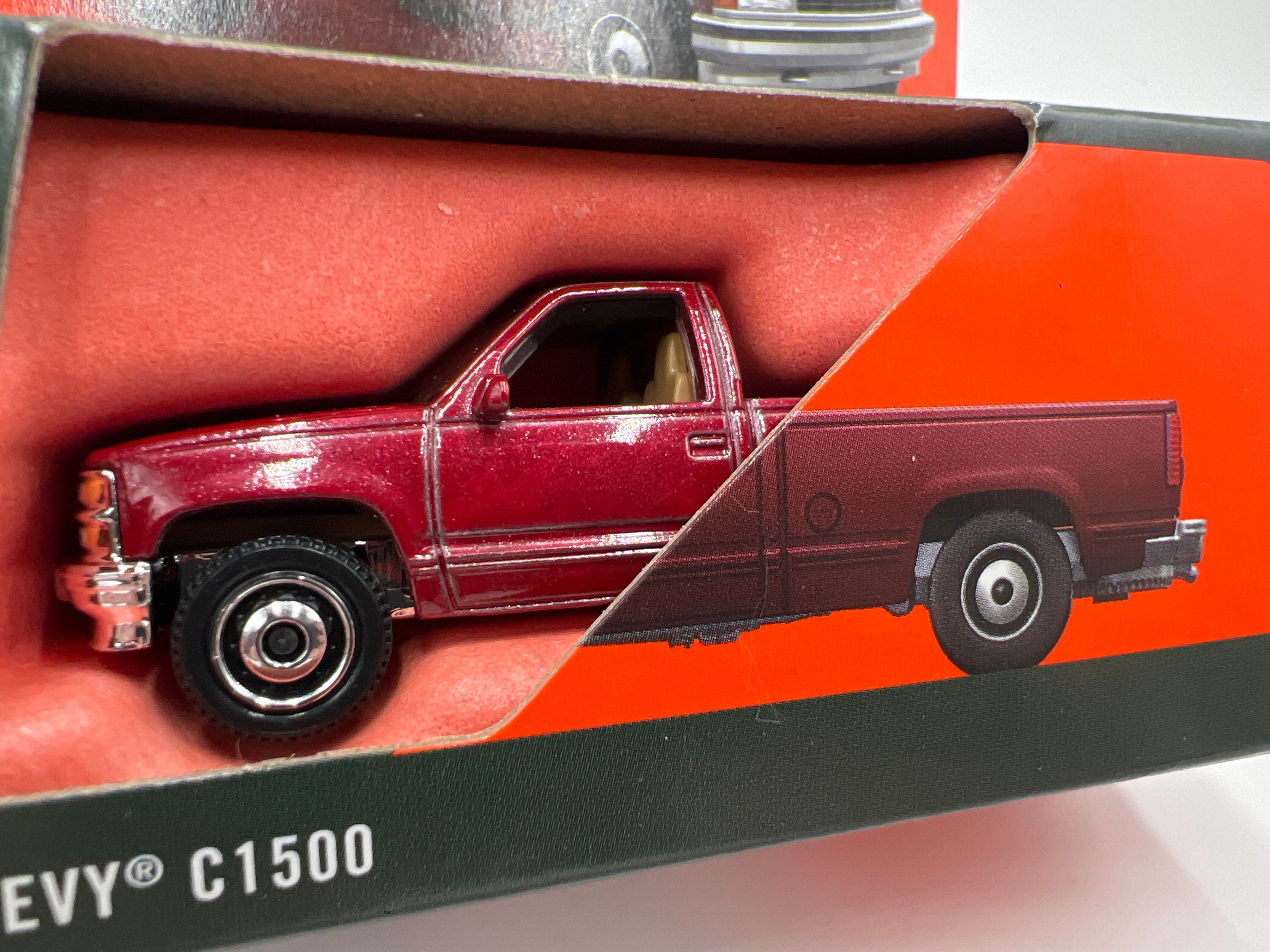 2025 Matchbox Moving Parts #41 1995 Chevy C1500 Red 167K