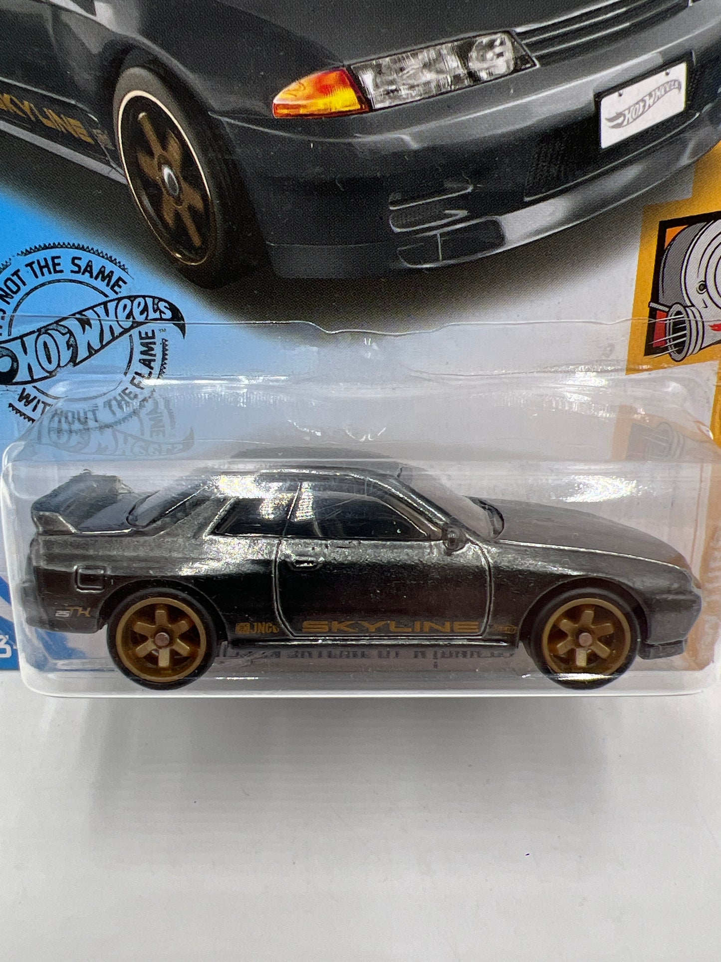 2020 Hot Wheels Super Treasure Hunt #2 Nissan Skyline GT-R BNR32 Gray W/Protector Intl Card