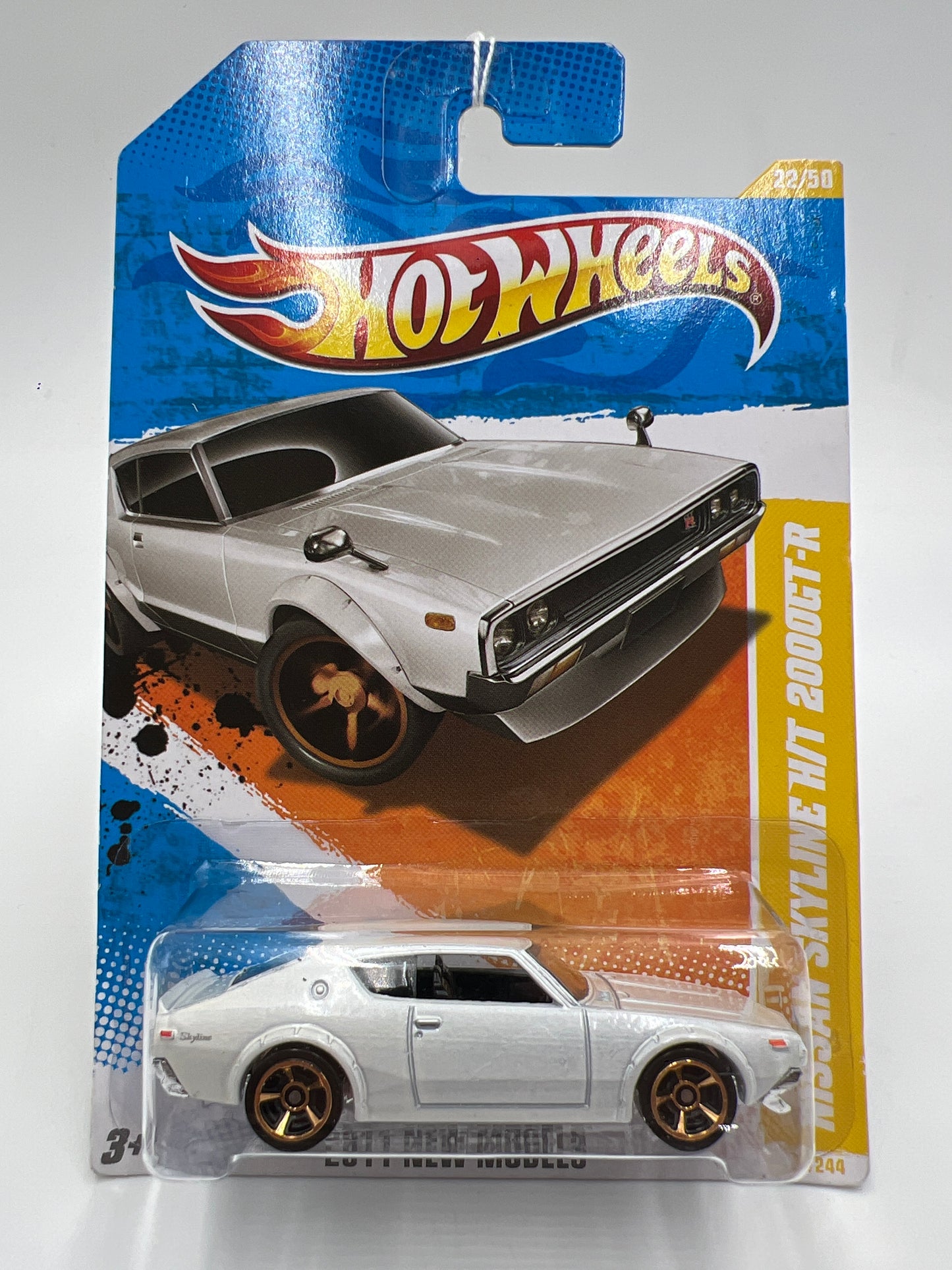 2011 Hot Wheels New Models #22 Nissan Skyline H/T 2000GT-R White 82A