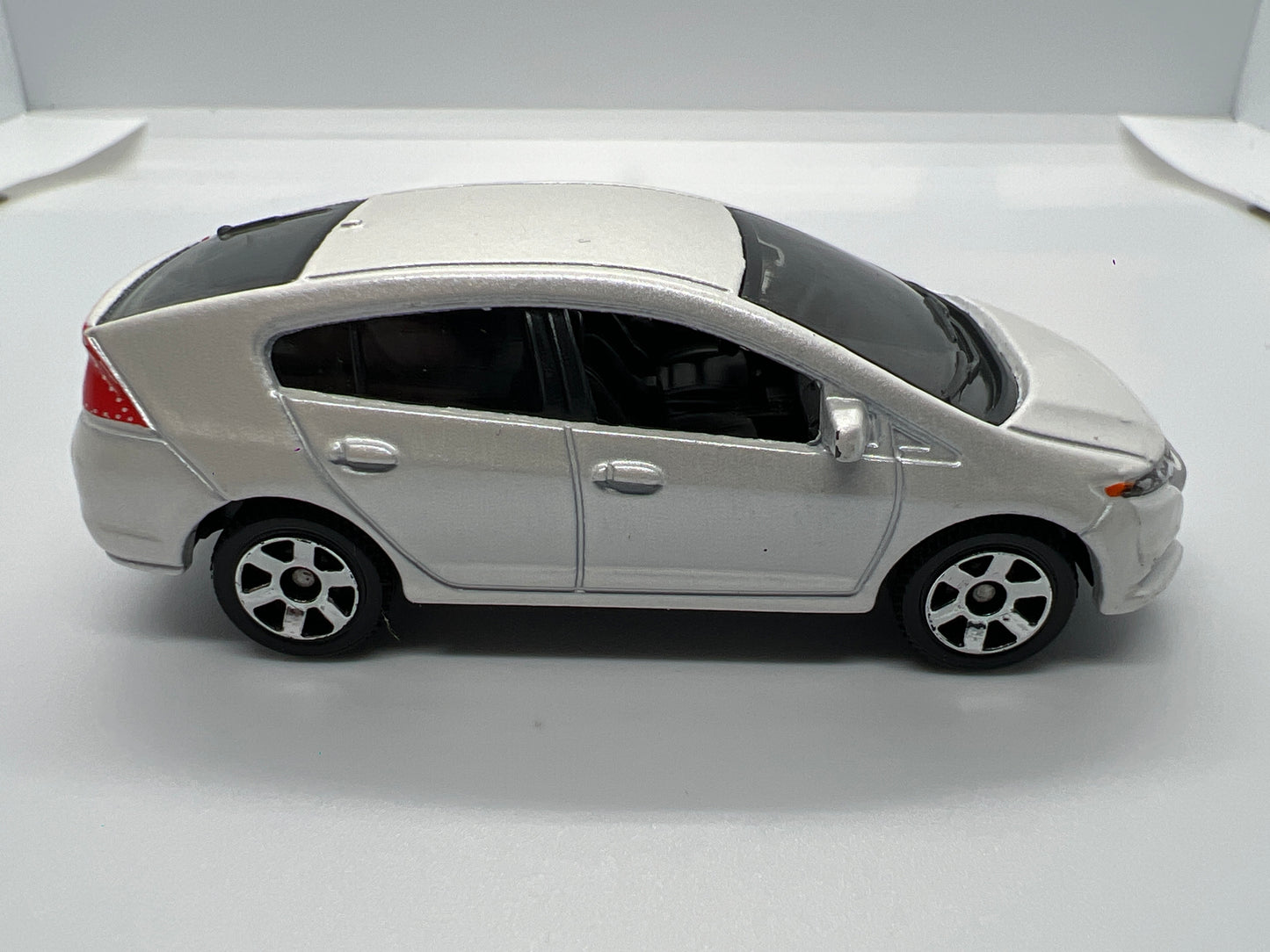 Matchbox 1/64 2010 Honda Insight White Loose