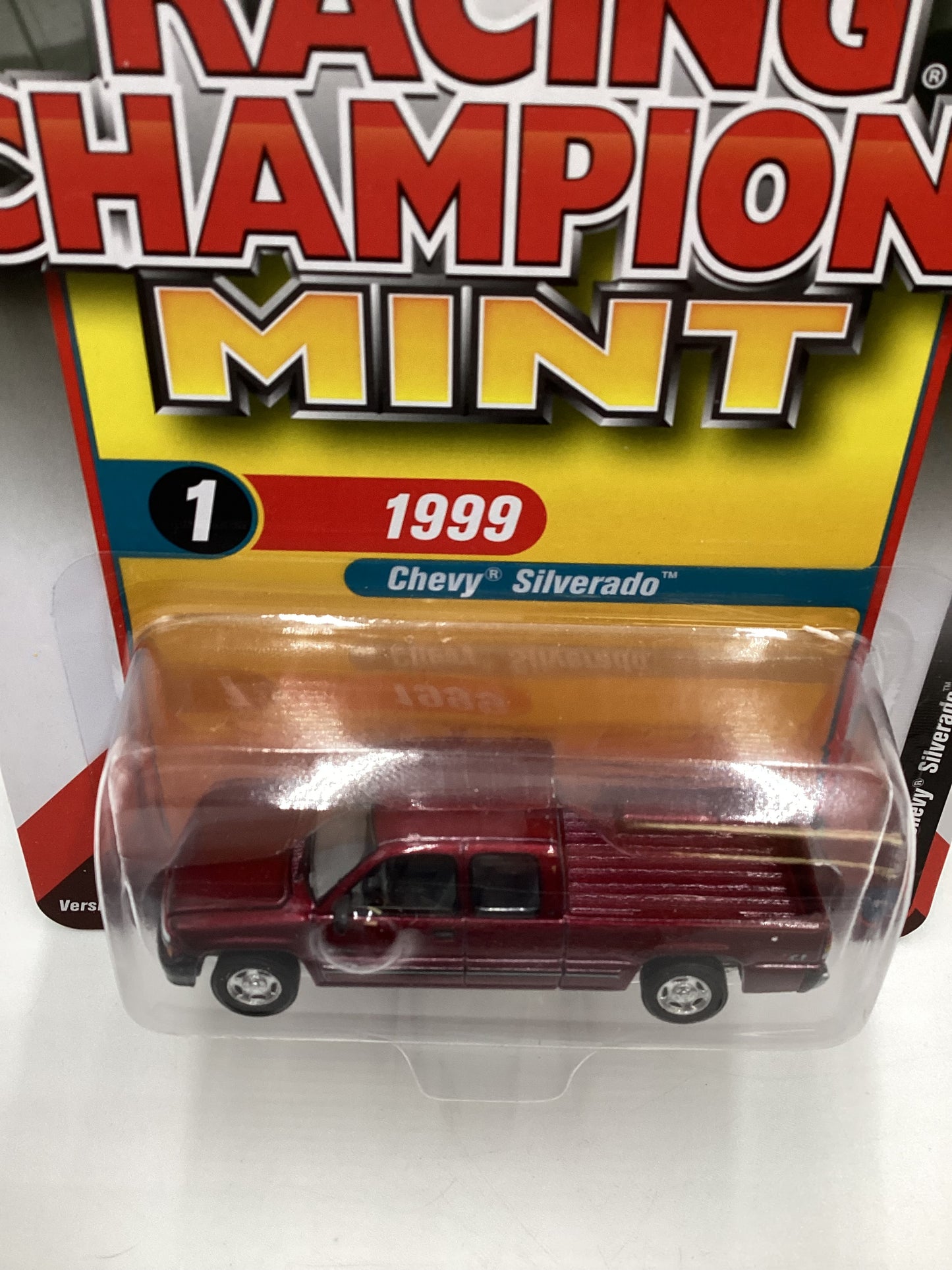 Racing Champions Mint #1 Release 1 Version B 1999 Chevy Silverado Red