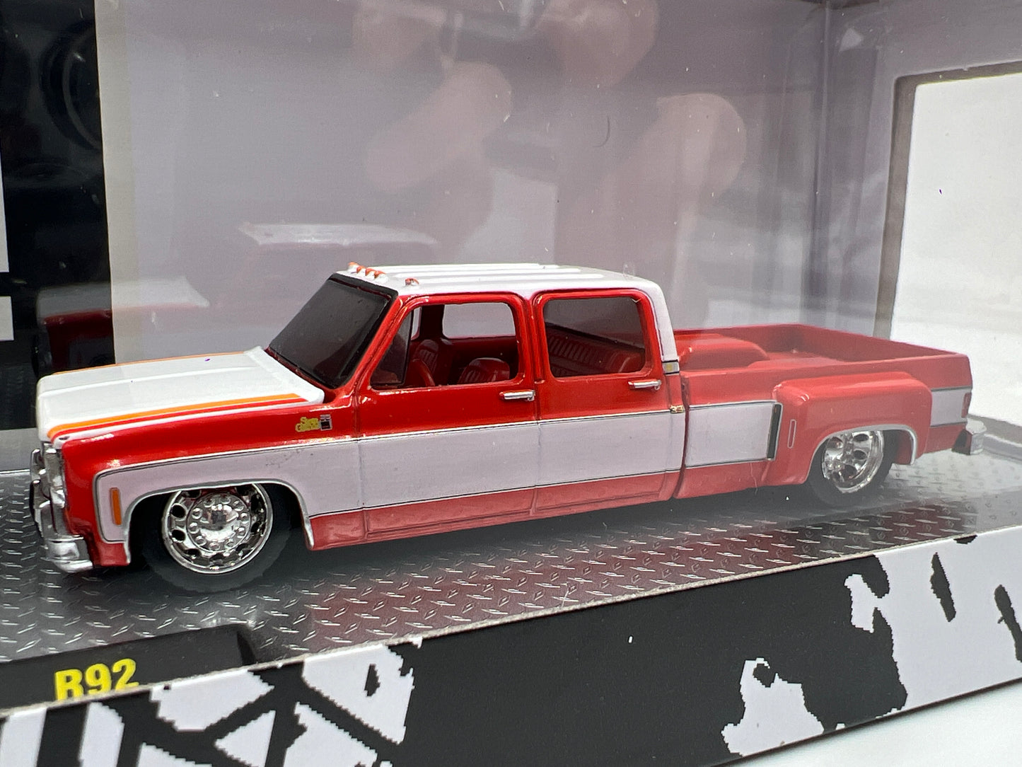 M2 Machines Auto Haulers R92 1975 Chevrolet Silverado 30 4x4 & 1976 GMC Sierra 3500