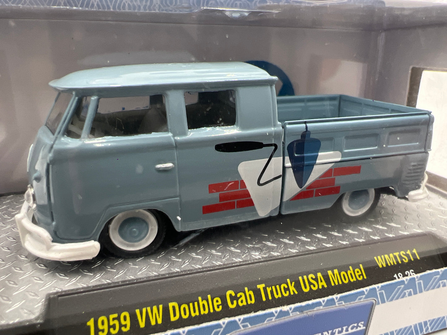 M2 Machines Walmart Exclusive Auto-Thentics 1959 VW Double Cab Truck USA Model Light Blue WMTS11