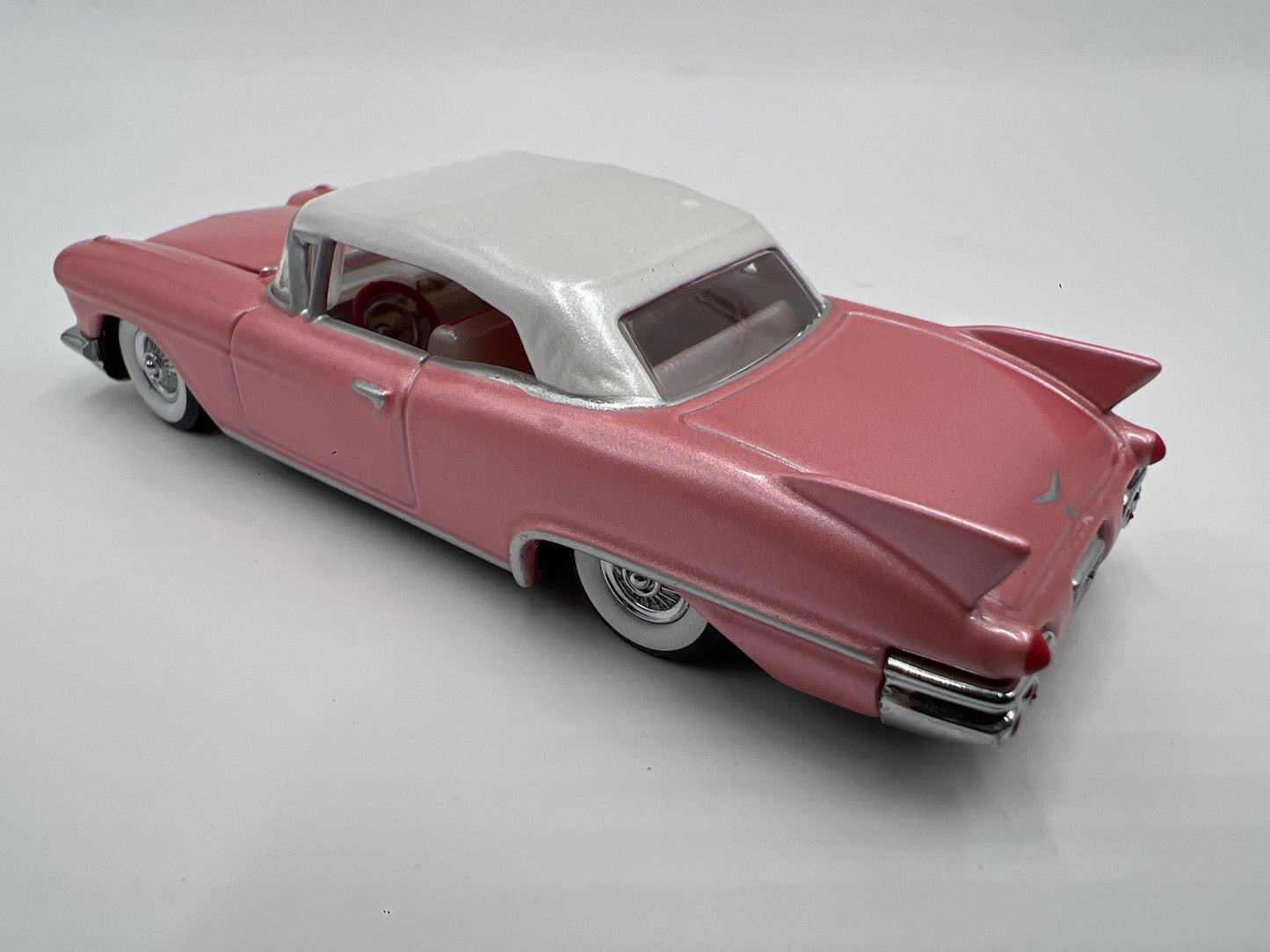 Hot Wheels Collectibles 1/64 Hard Rock Cafe 1957 Cadillac Eldorado Pink Loose