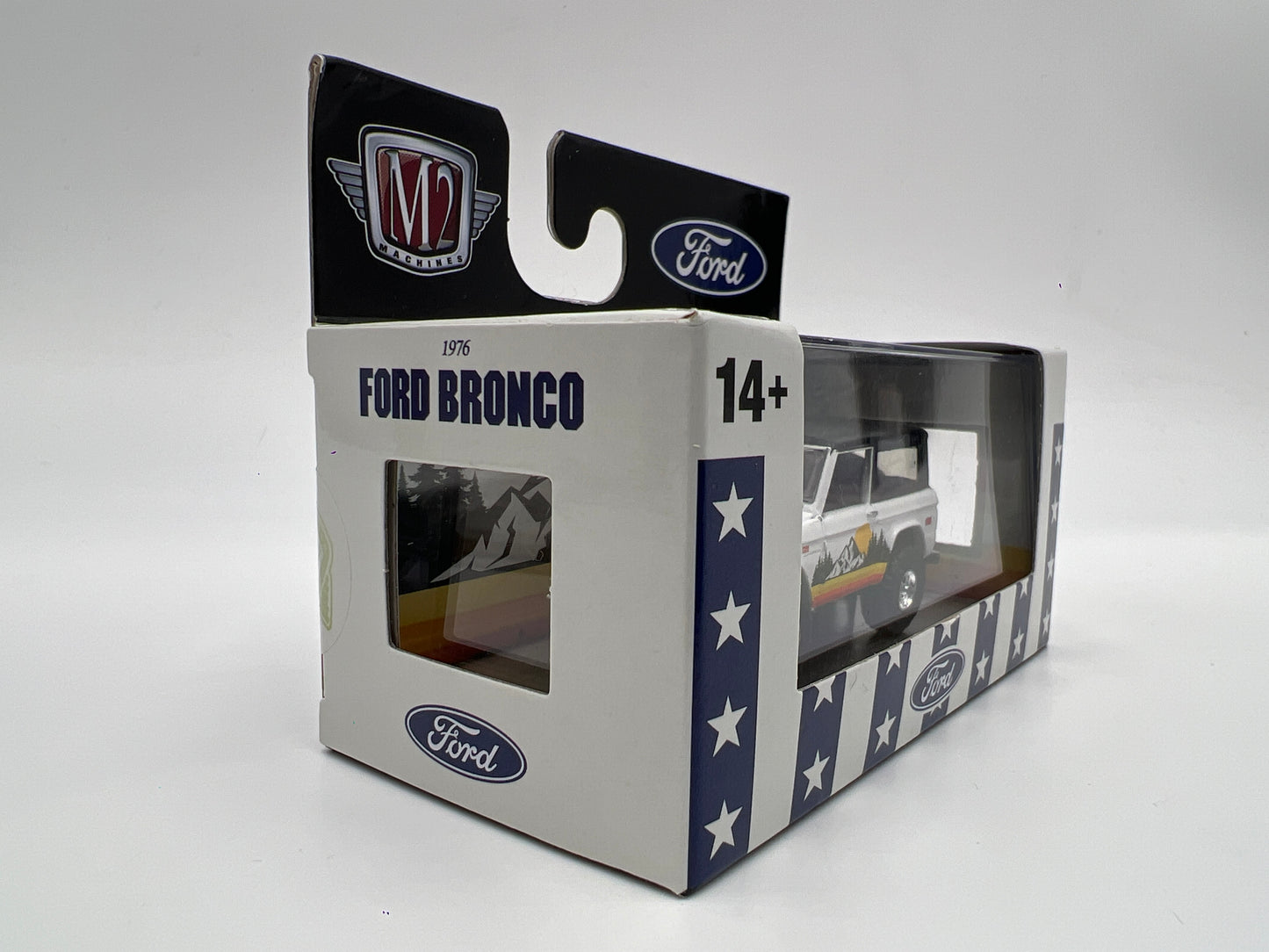 M2 Machines 1976 Ford Bronco White R91