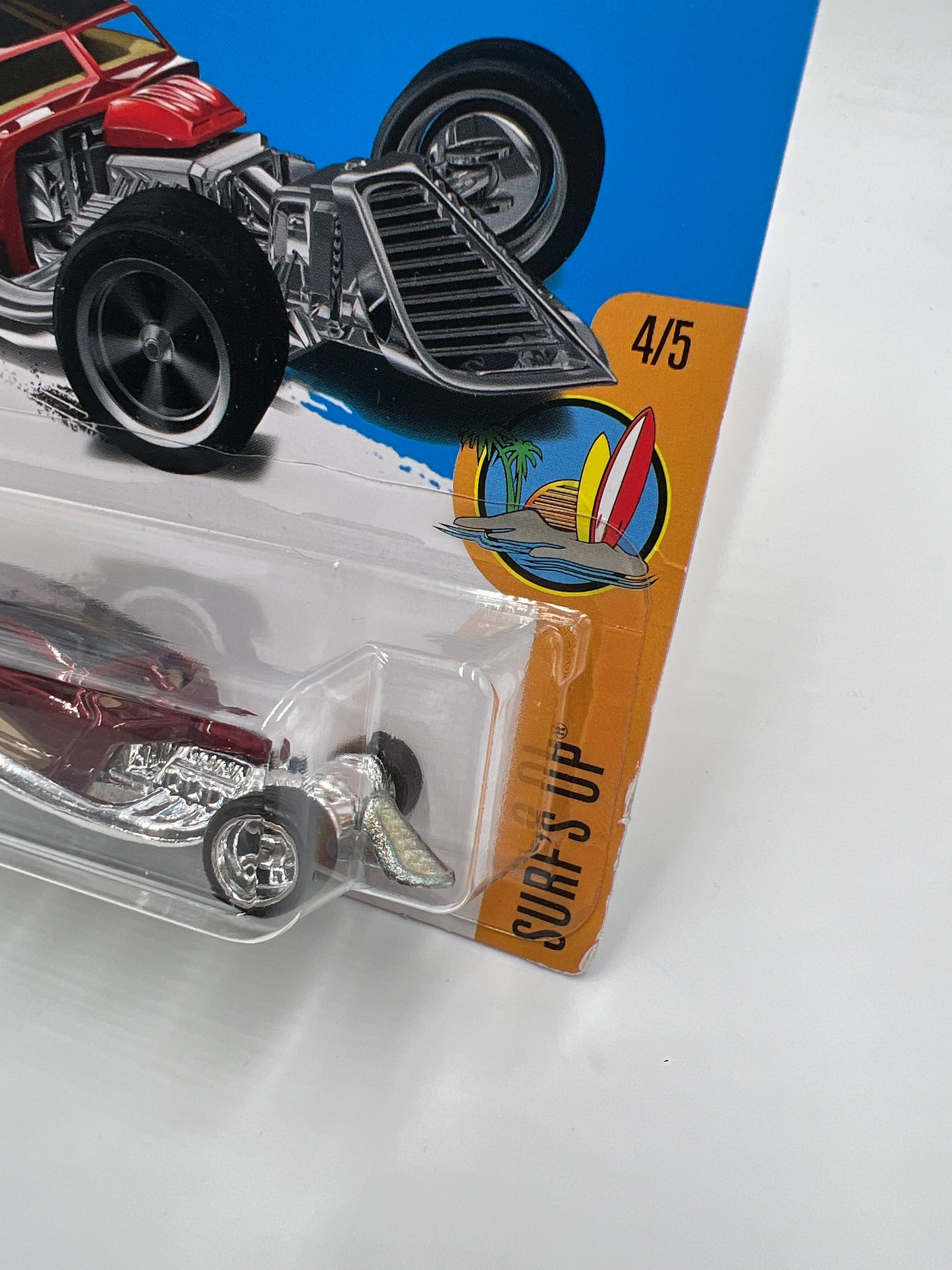 2017 Hot Wheels Super Treasure Hunt Surf Crate Red W/Protector