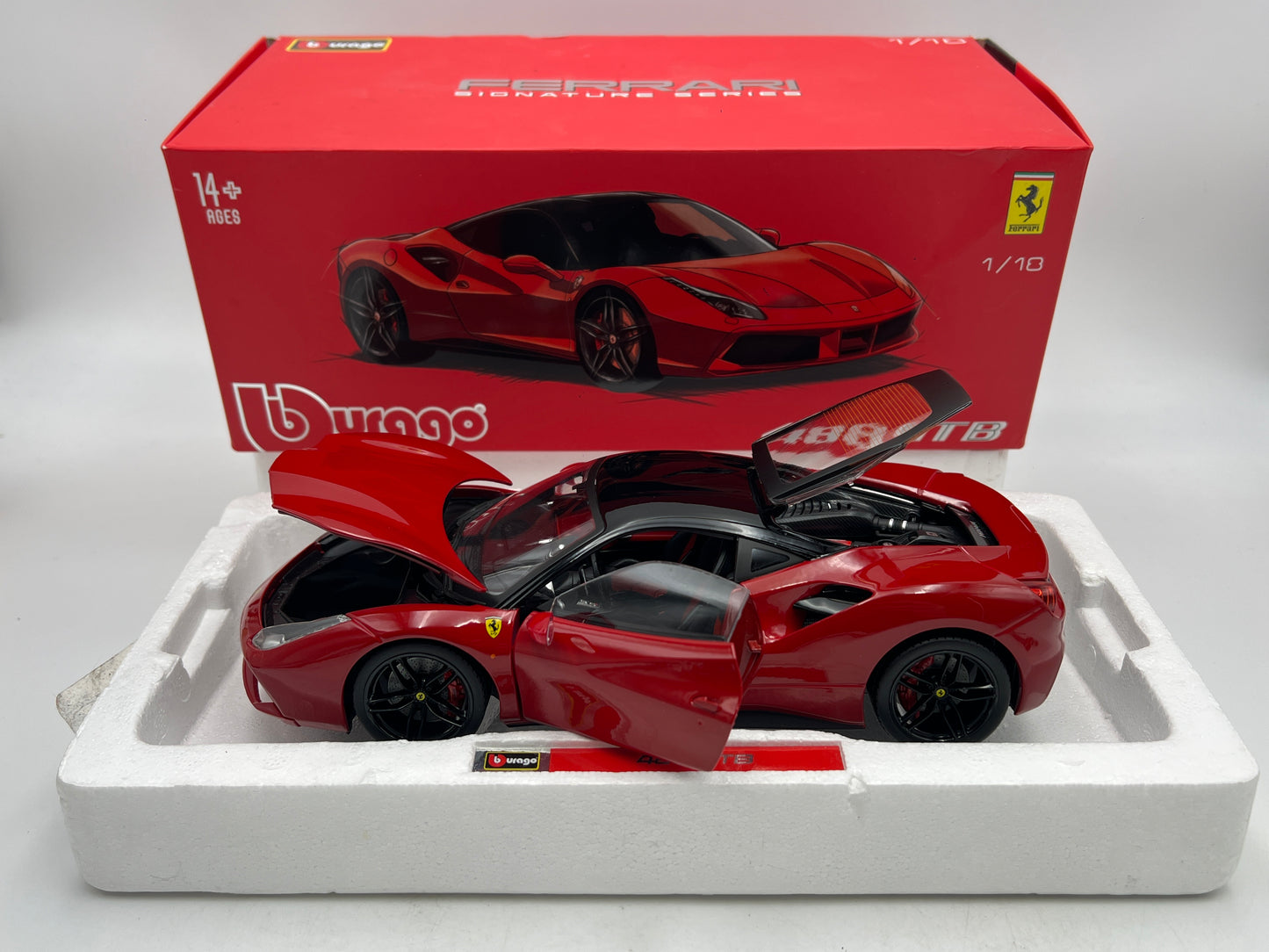 Bburago 1/18 Scale Signature Series Ferrari 488 GTB Red