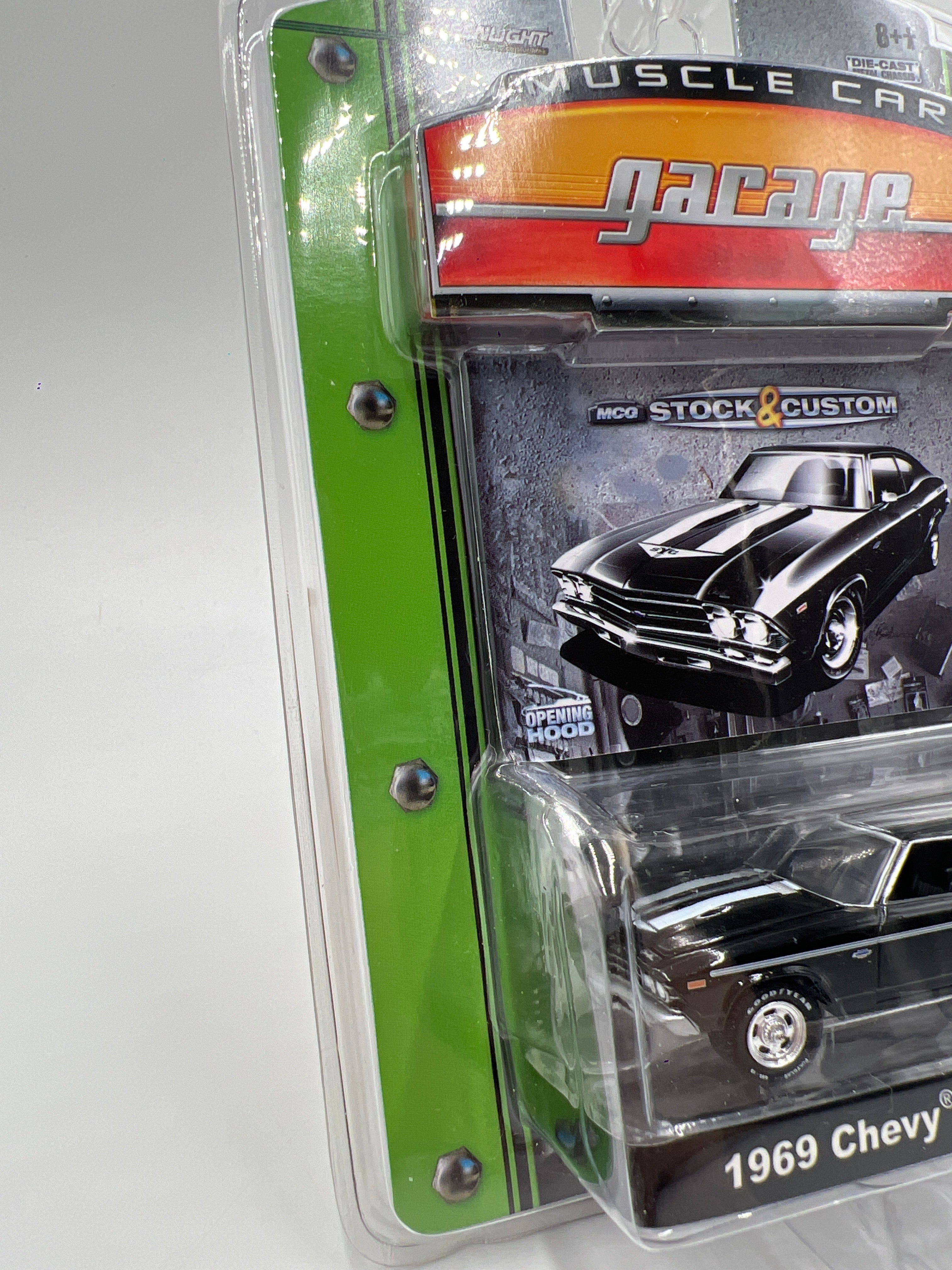 Greenlight Muscle Car Garage Series 6 1969 Chevy Yenko Chevelle
