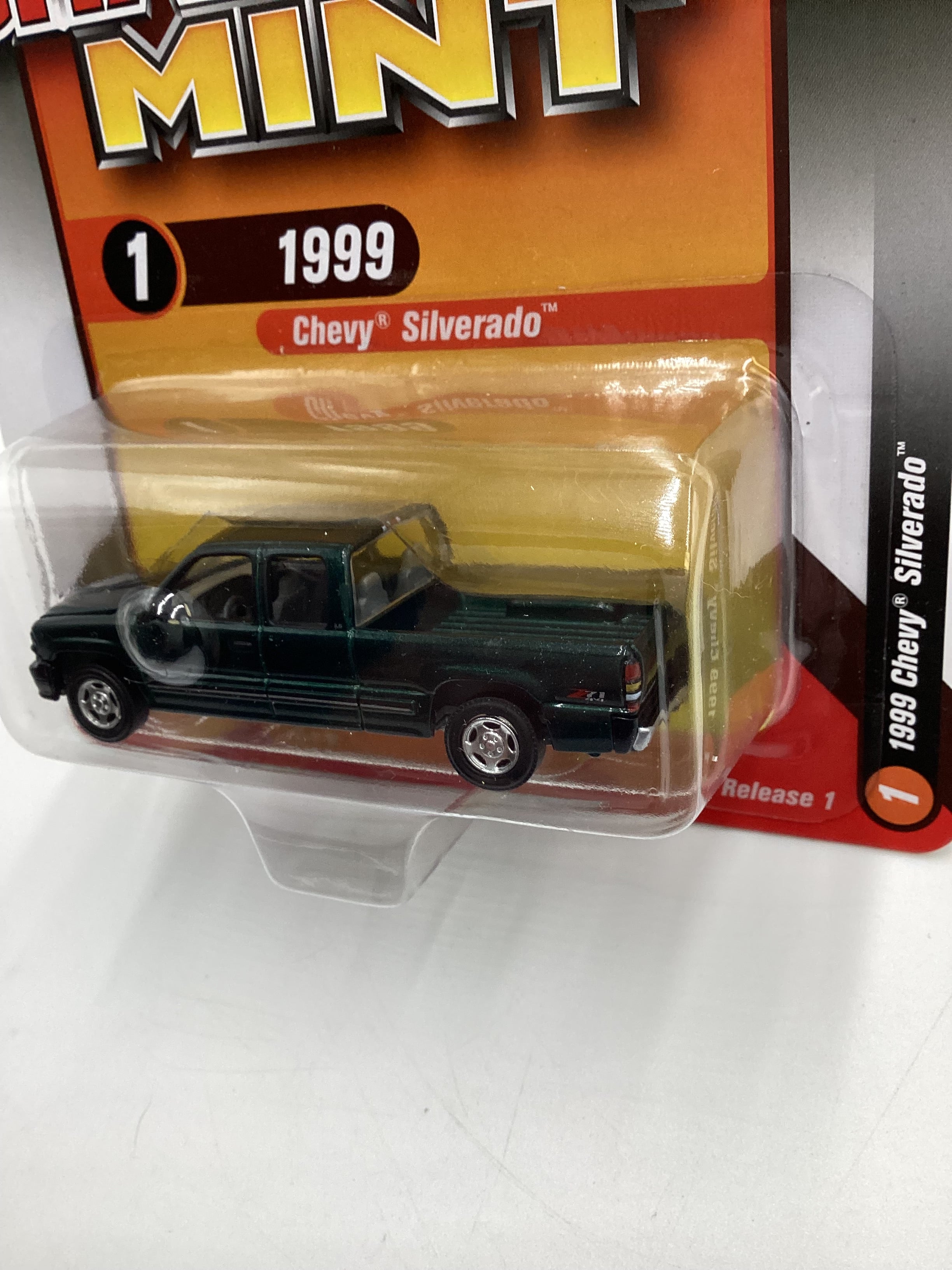 Racing Champions Mint #1 Release 1 Version A 1999 Chevy Silverado