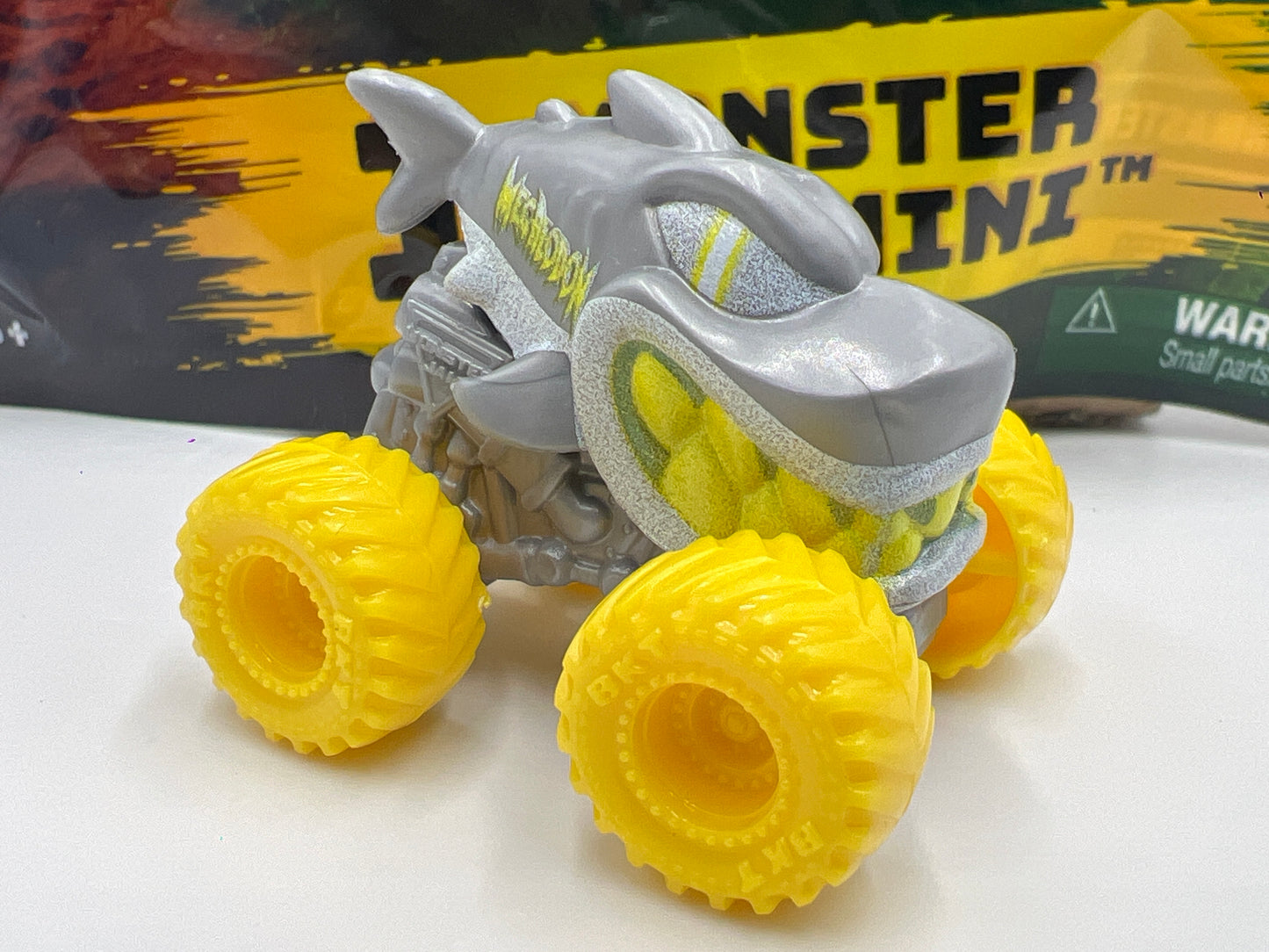 2026 Monster Jam Mini Series 20 CHASE #542 Megalodon