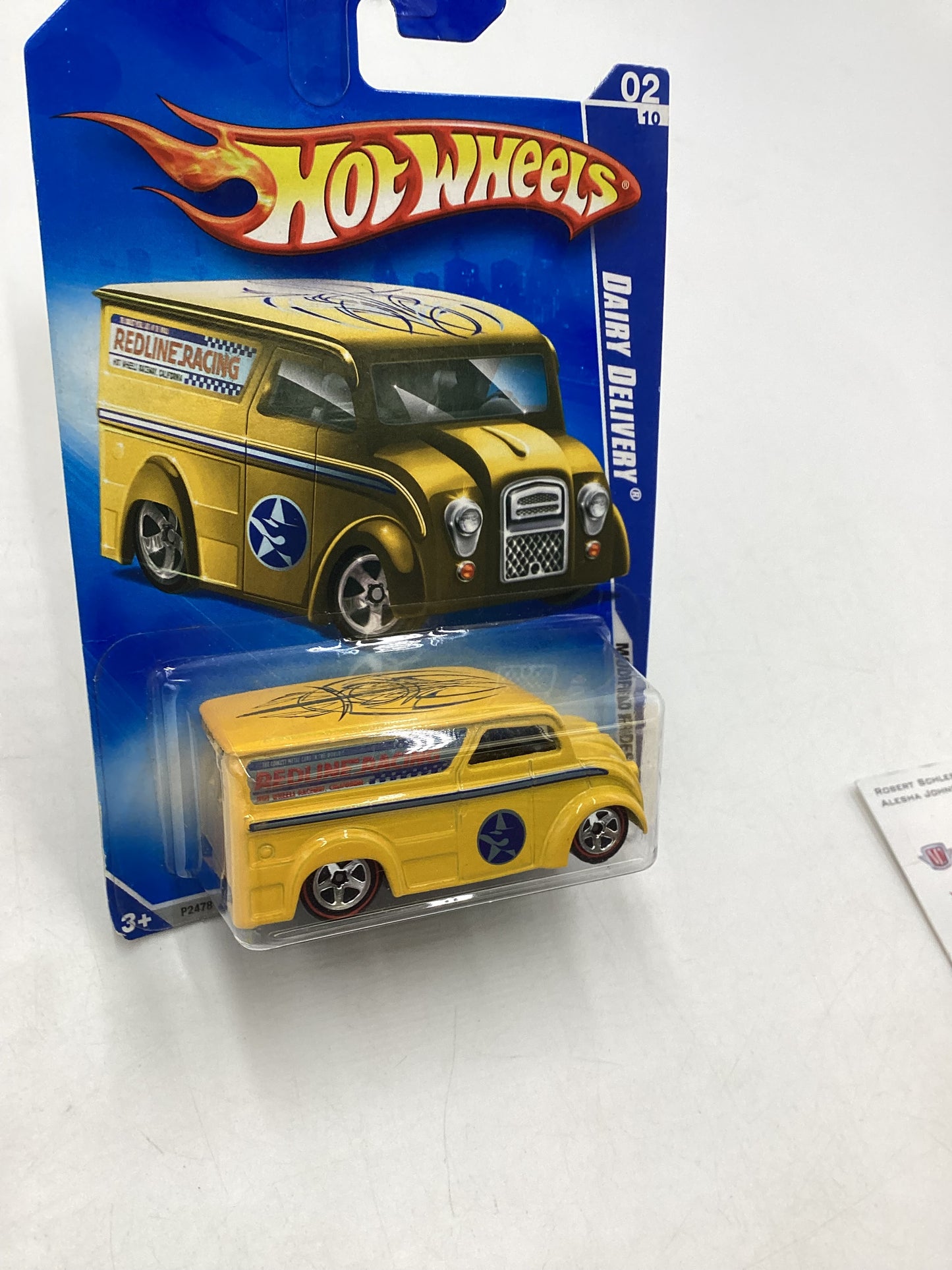 2009 Hot Wheels #158 Dairy Delivery Yellow Walmart Exclusive 237E