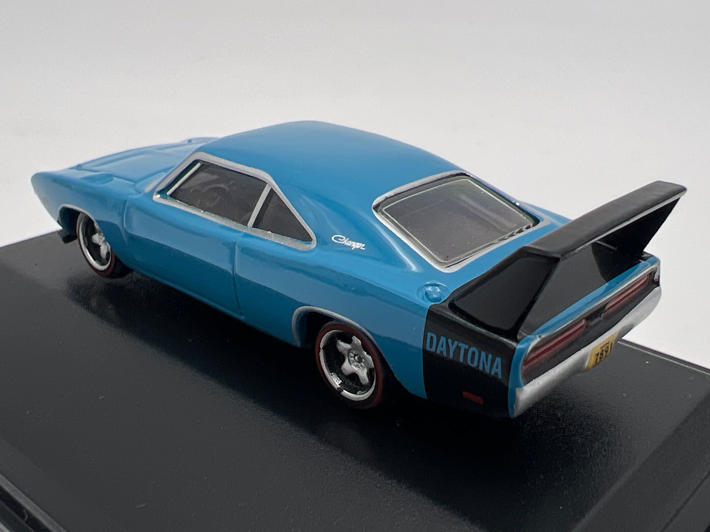 Oxford Auto Company 1/87 HO Scale Dodge Charger Daytona 1969 Blue