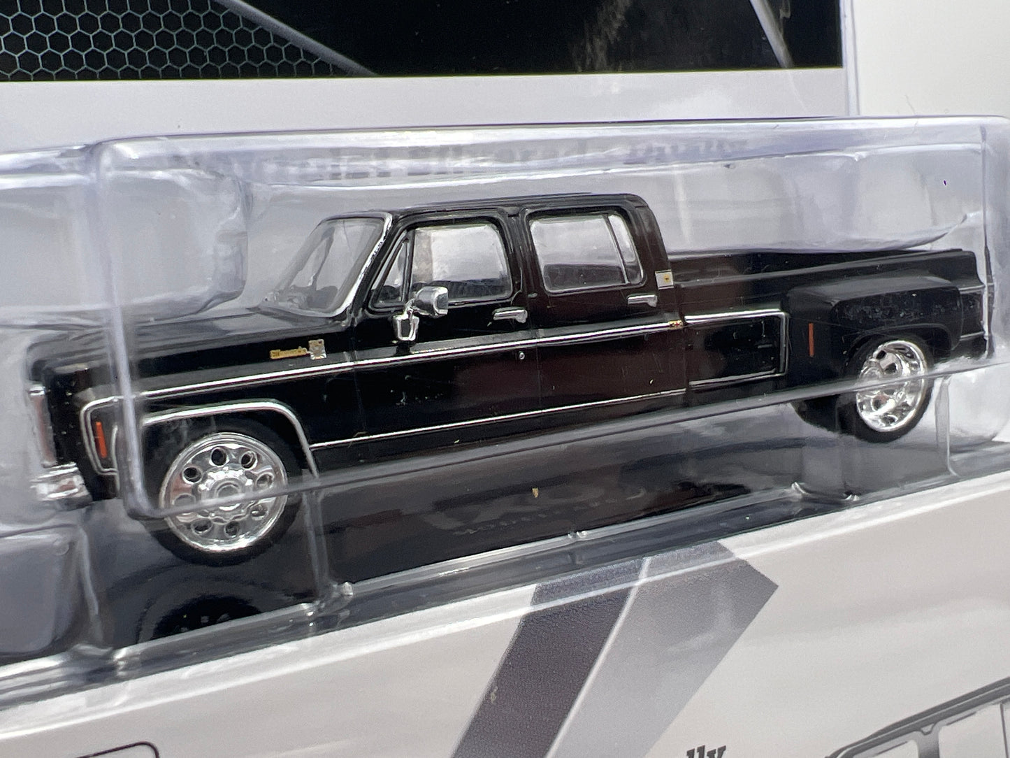 IXO Models MiJo Exclusives 1980 Chevrolet Silverado Dually Black