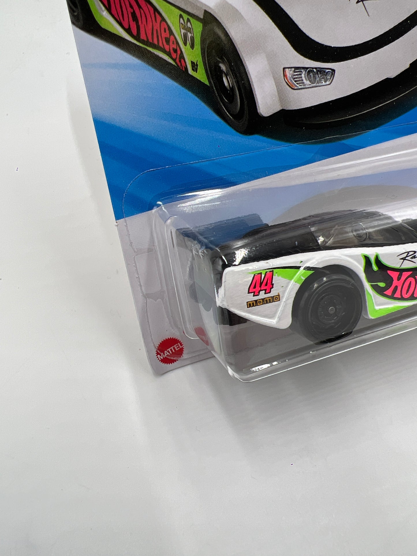 2025 Hot Wheels H Case HW EV #60 Supercharged White 115E