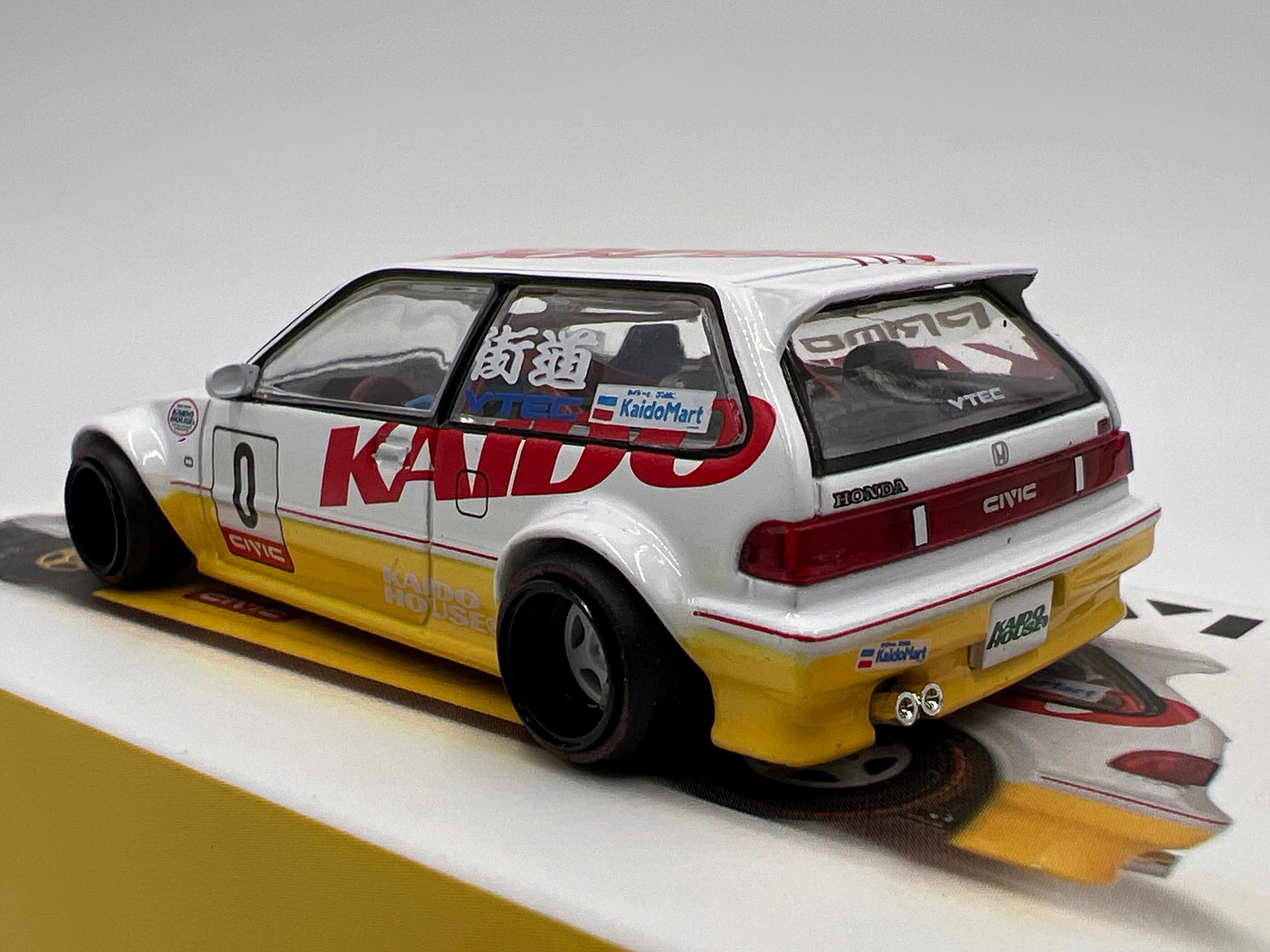 Mini GT Kaido House #139 Honda Civic EF Kanjo V1 White/Yellow