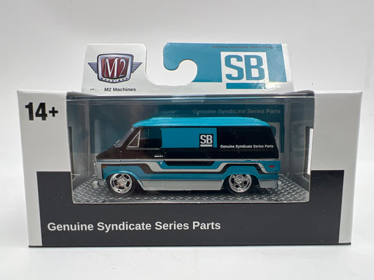 M2 Machines WMTS23 Squarebody Syndicate 1974 Chevrolet Van G10 Light Blue