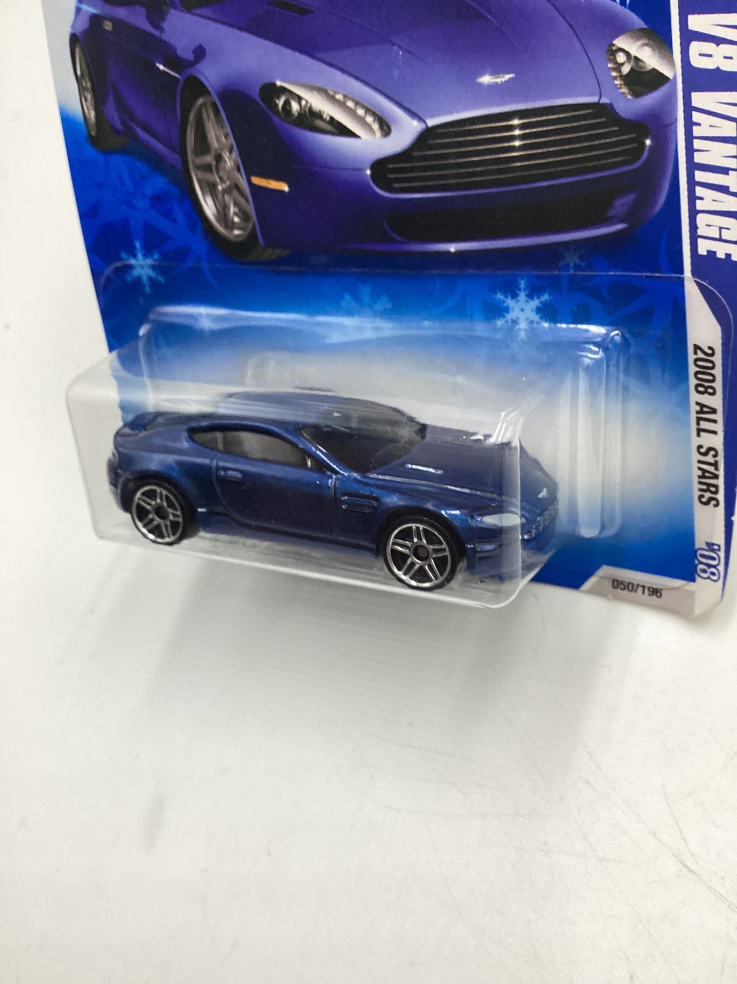 2008 Hot Wheels All Stars #55 Aston Martin V8 Vantage Blue Target Snowflake Card