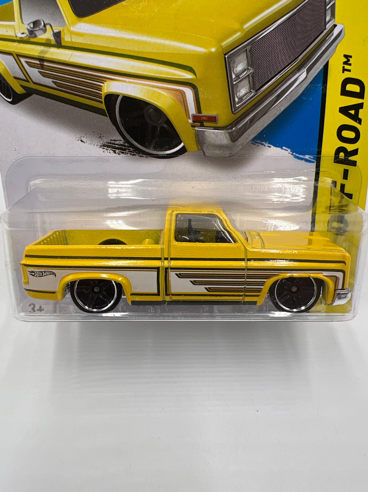 2014 Hot Wheels Off-Road #136 83 Chevy Silverado Yellow W/Protector