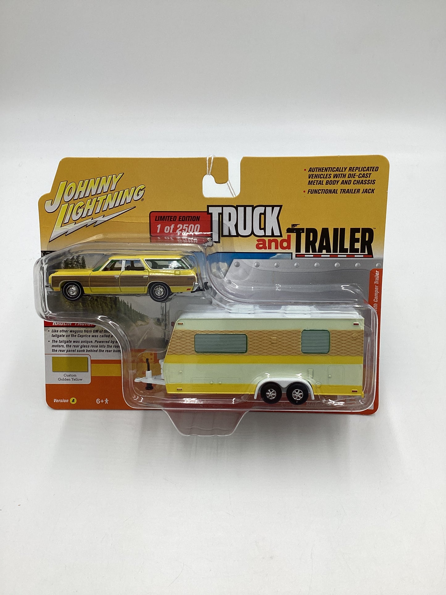 Johnny Lightning Truck And Trailer Yellow 1973 Chevy Caprice Wagon / Camper Trailer 191F